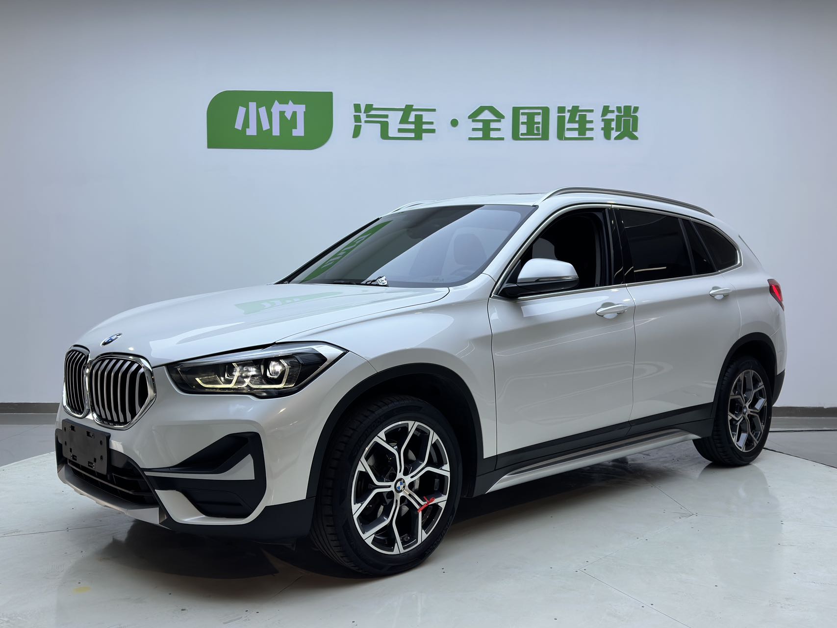 BMW X1 2022 года, sDrive20Li, стильная версия