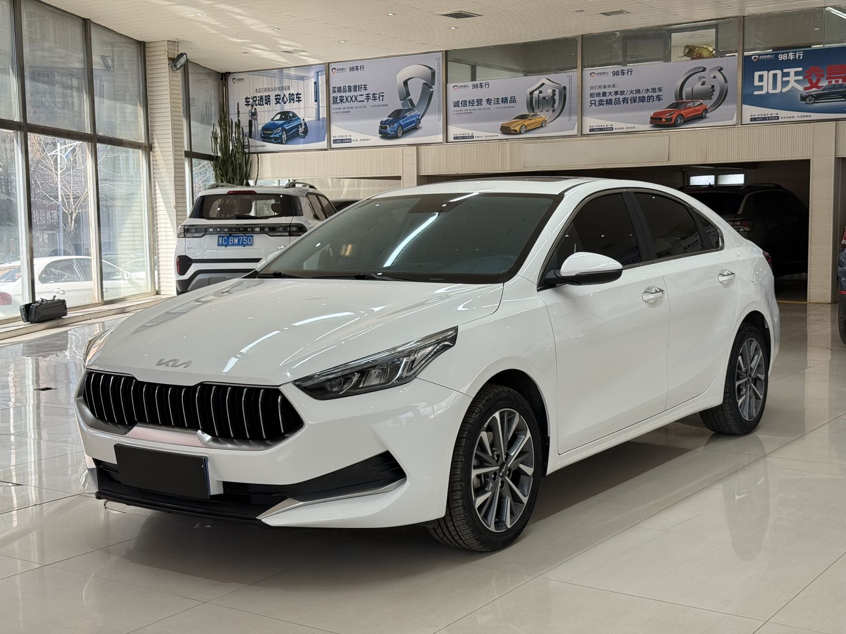 Киа K3 2021, 1.5L CVT Стайл версия