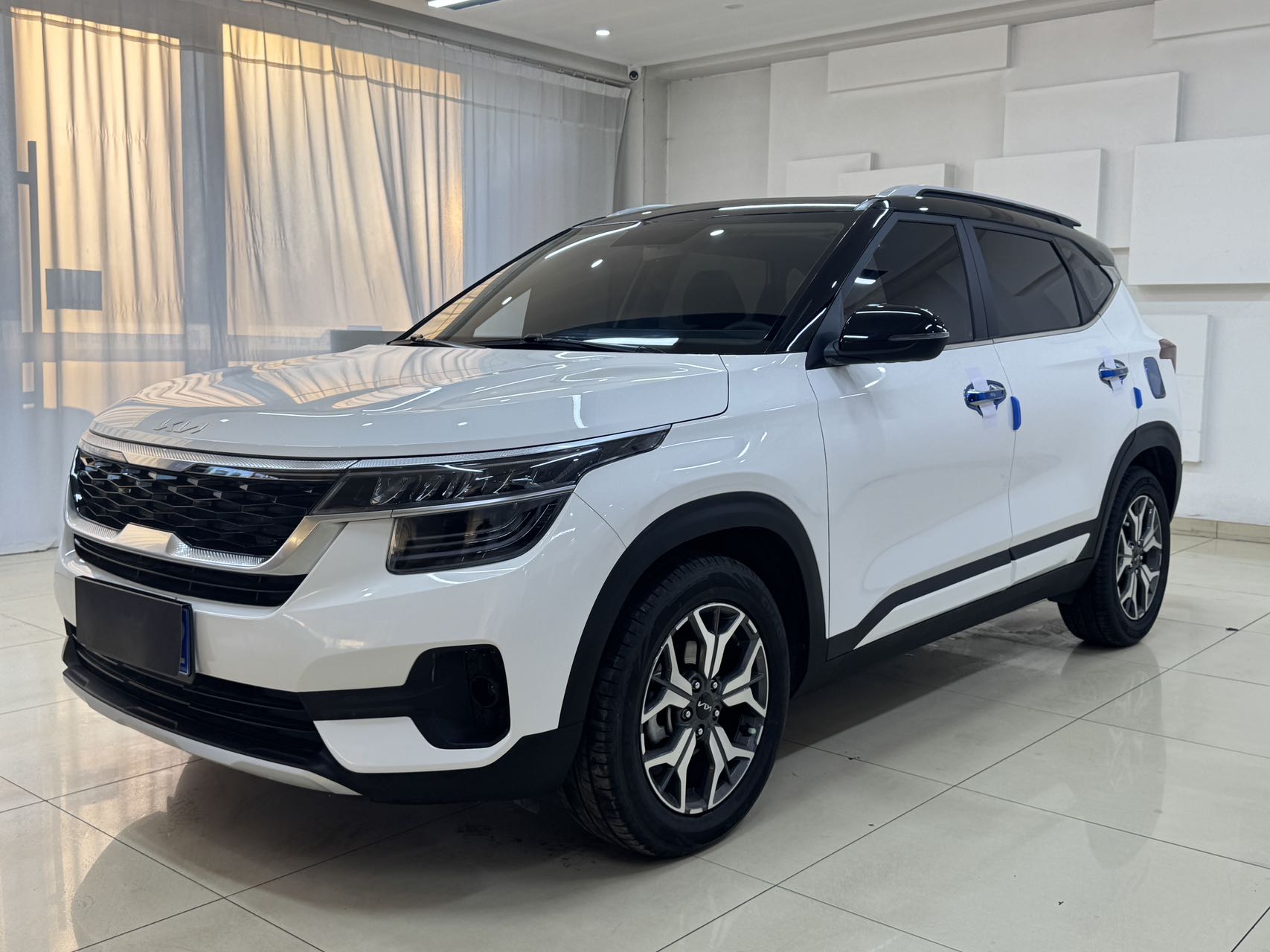 Kia KX3 2021 года, 1.5L, CVT, обновленная версия