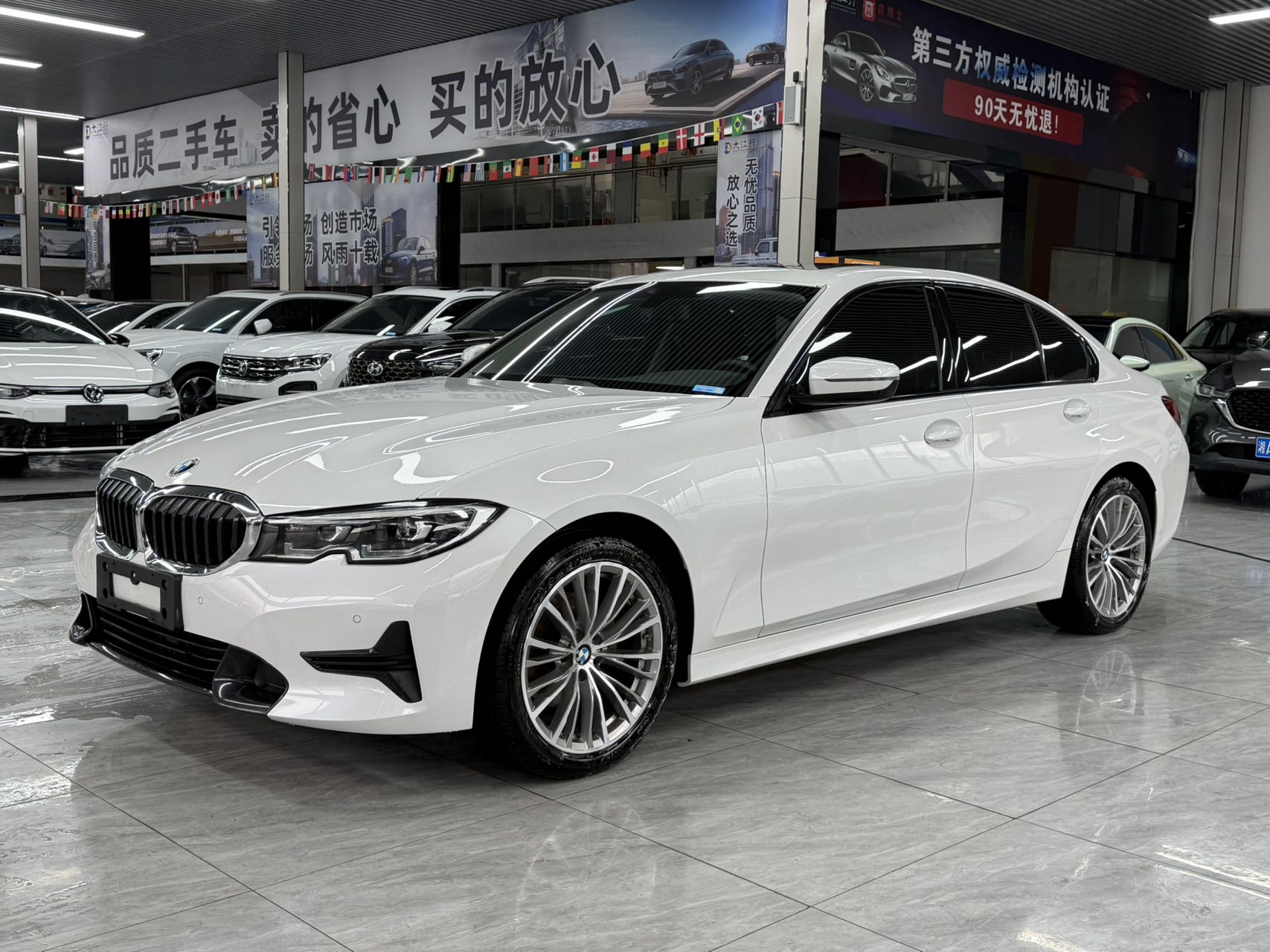 BMW 3 серии 2022 года, обновлённая версия, 320i, спортивный пакет