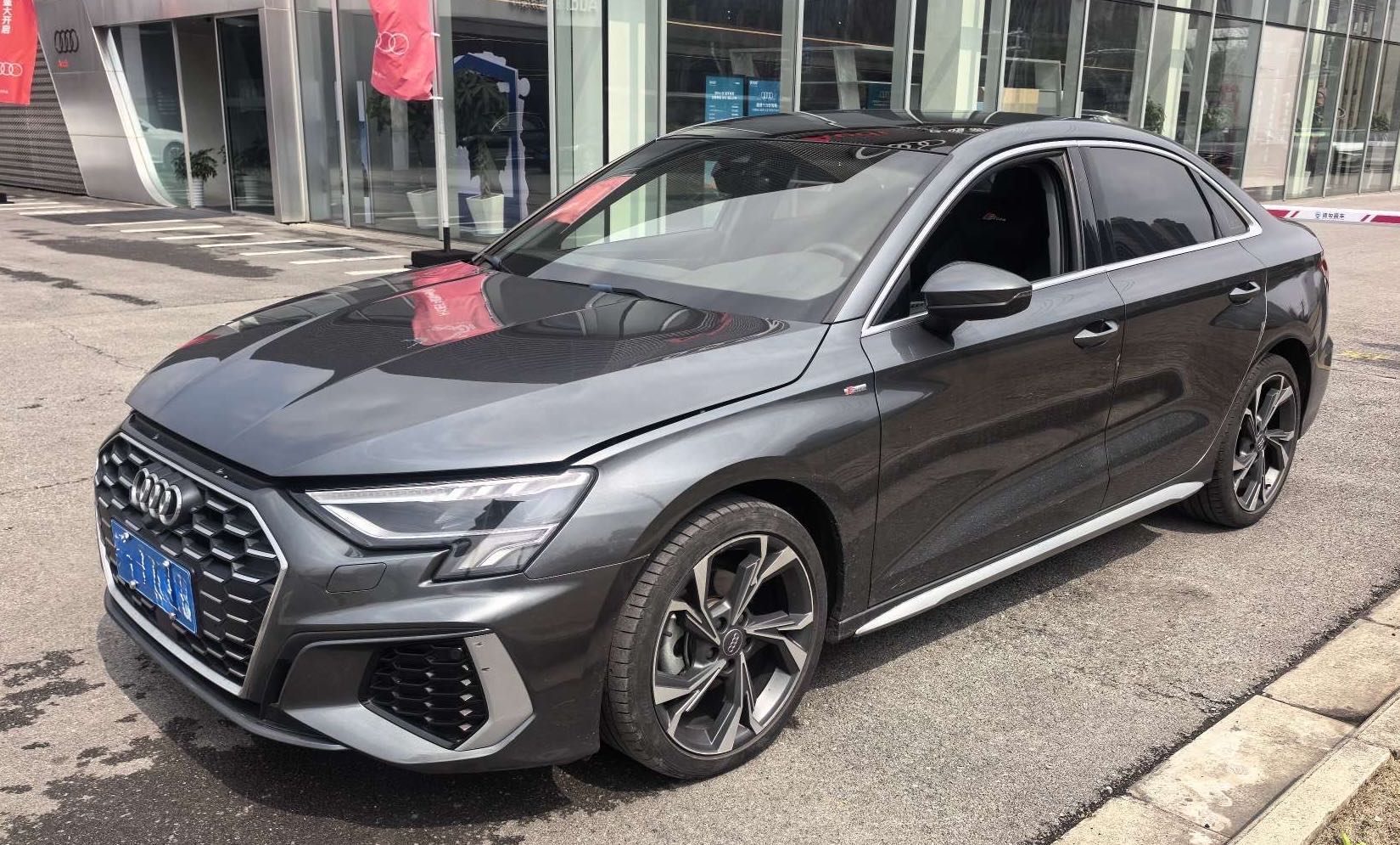 Audi A3 2022 модель A3L Limousine 35 TFSI Люкс Спорт