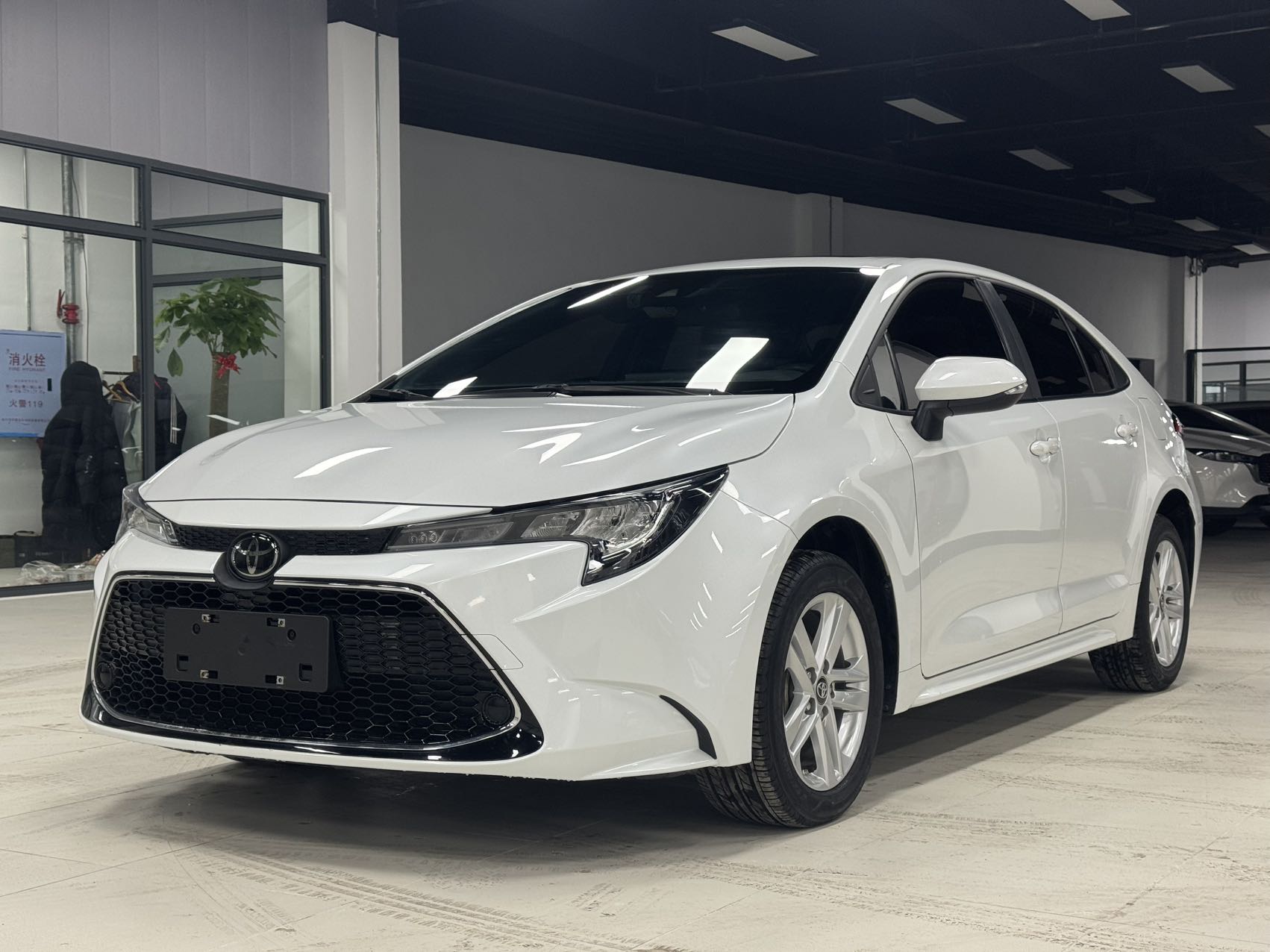 Тойота Левин 2023 года 185T CVT Люкс,