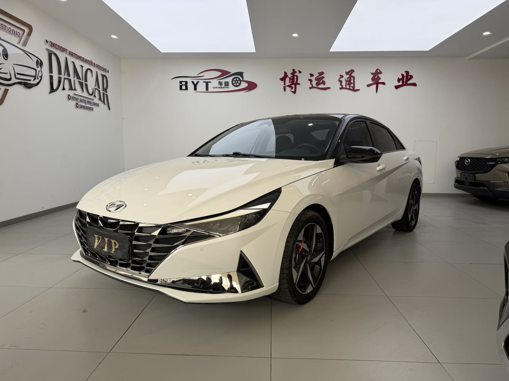 2021 Elant 1.5LCVT LUX Premium Edition