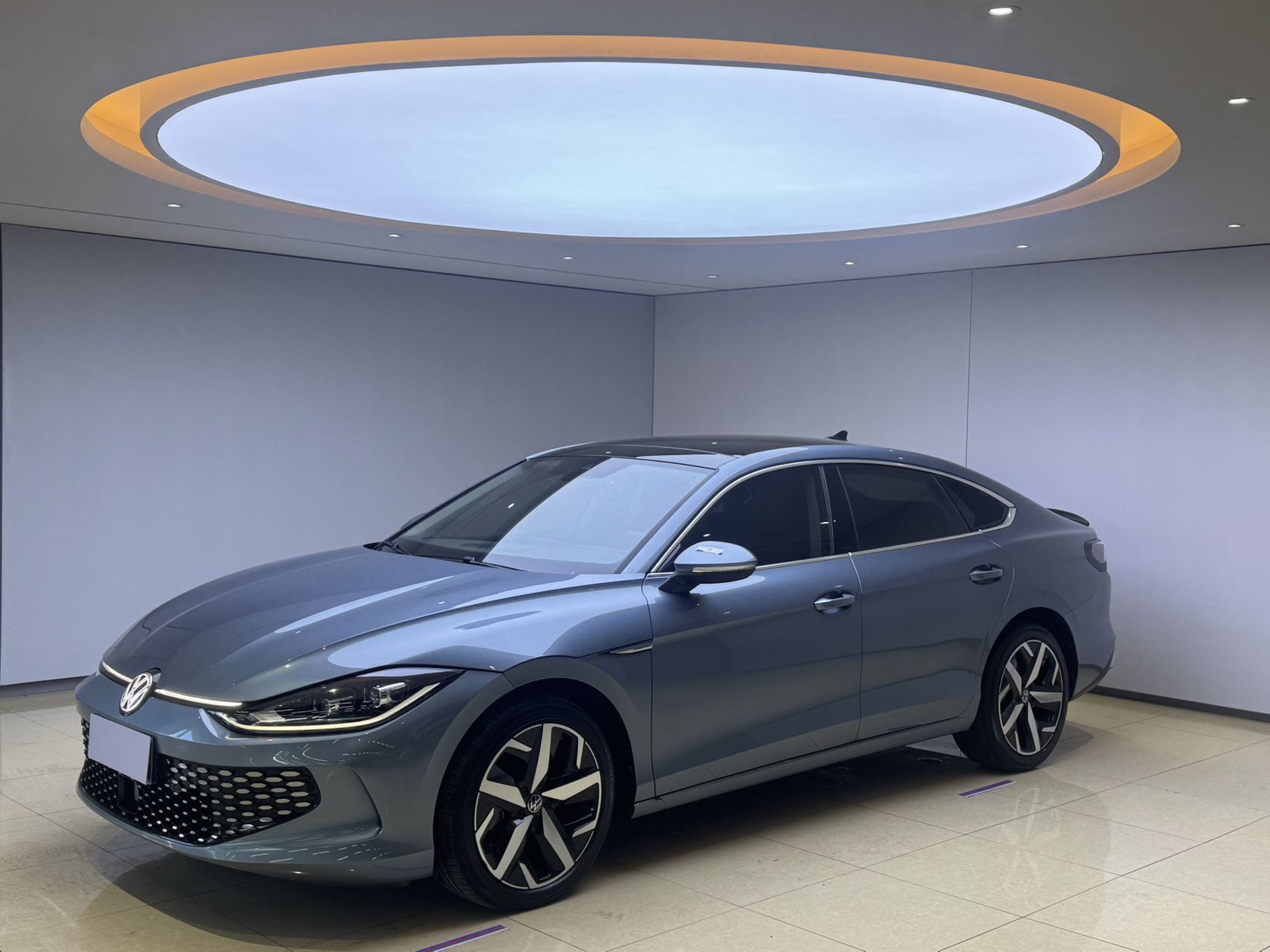  Lingdu 2022 модель Lingdu L 280TSIDSG Cool Spice Edition