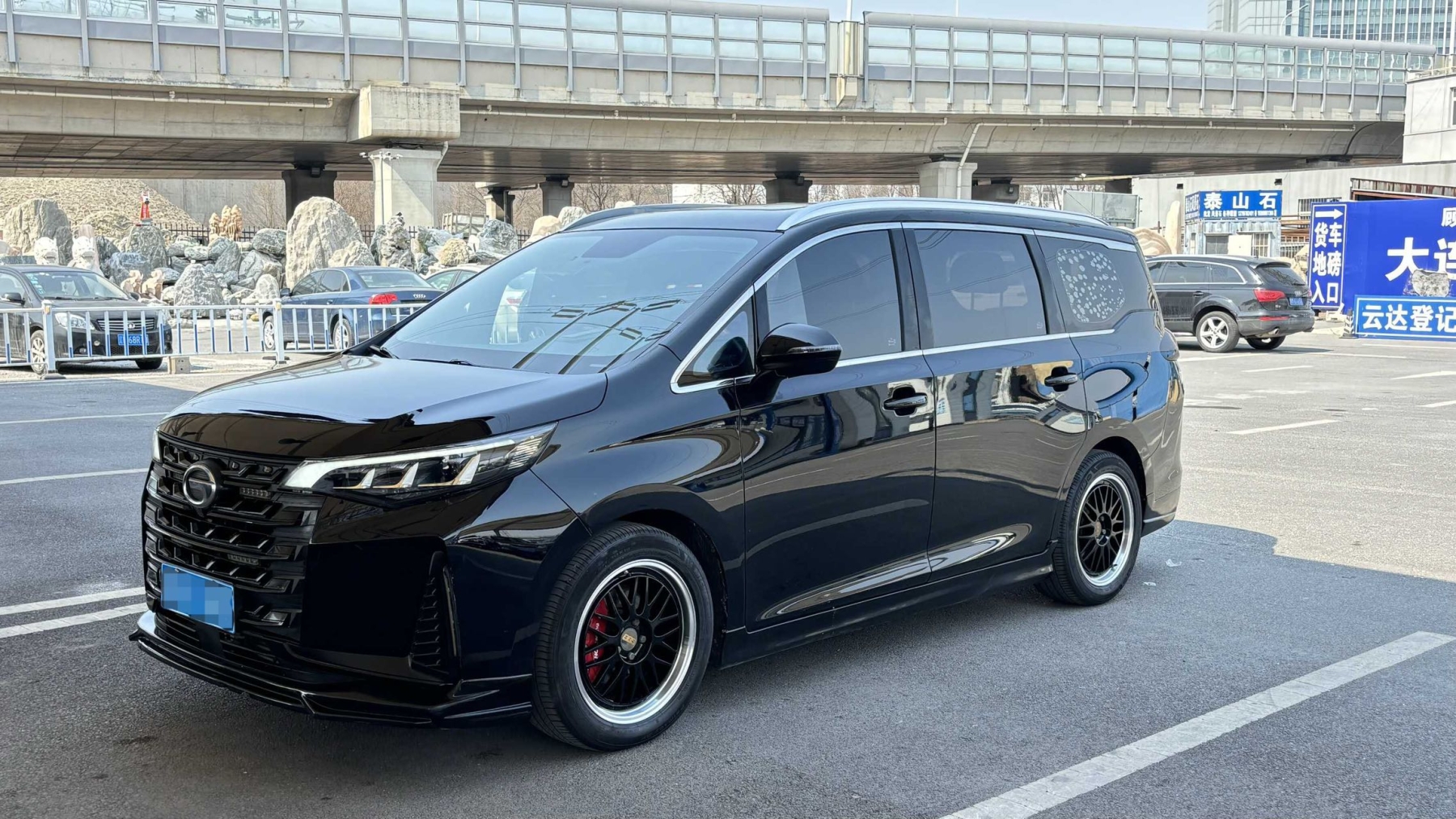2021 версия GAC Trumpchi M6 автоматическая роскошная версия 7 мест (159 л.с.)