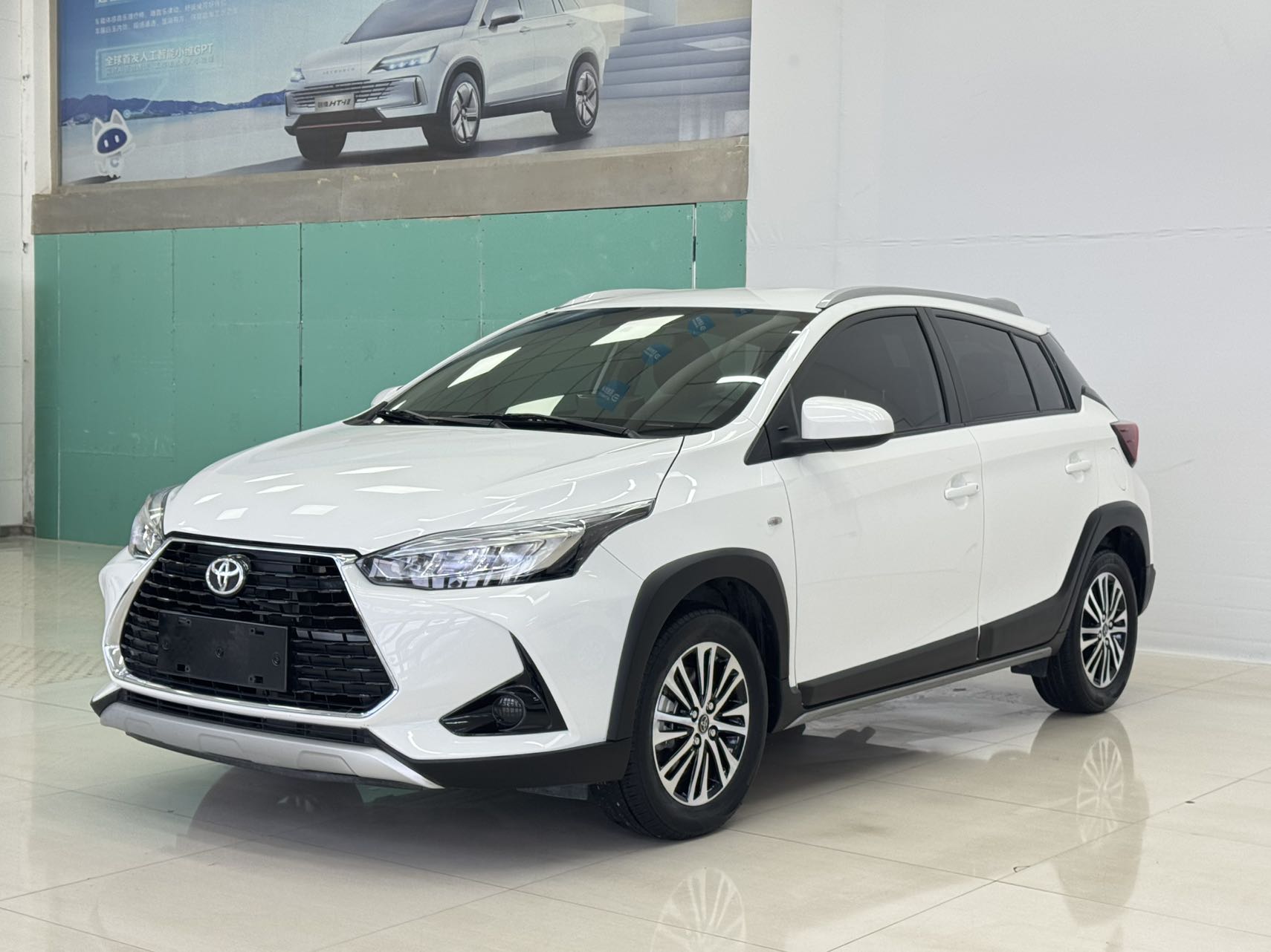 【Название транспортного средства】Модель 2022 года Toyota YARiS L Zhixuan X 1.5L Leading PLUS (с установленными кожаными сиденьями + с подогревом кожаного рулевого колеса) 【VIN】901477 【Цвет】Белый 【Привод】2WD 【Дата выпуска】Февраль 2022 【Пробег】33 547 км, по