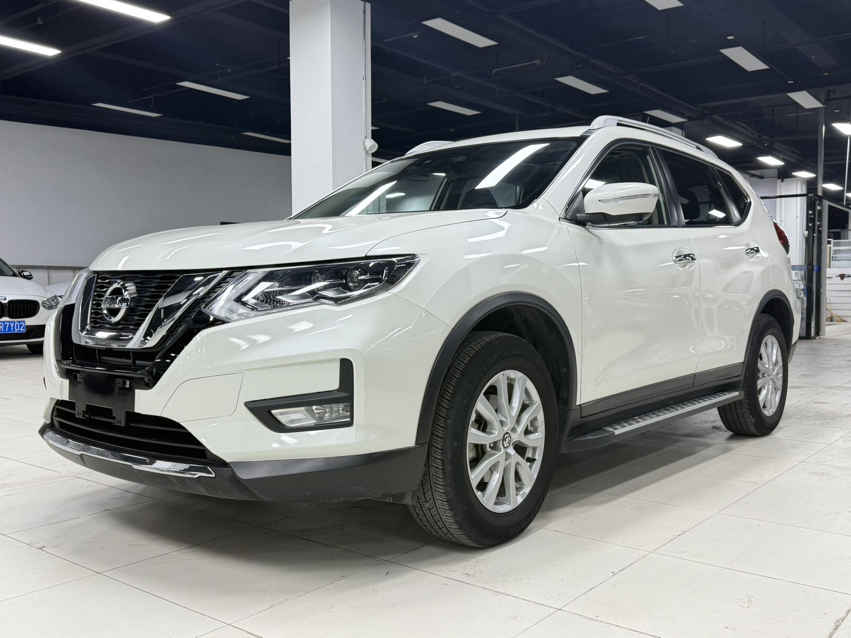 Qijun 2023 классическая версия 2.0L, передний привод, версия Zhenxiang с умной связью