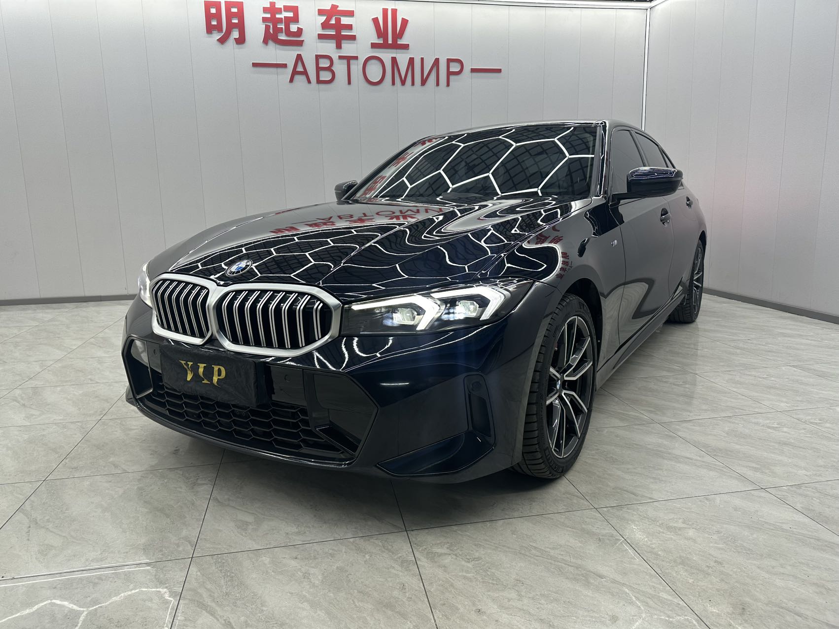 BMW 3 серии 2023 г., 320Li, спортивный пакет M