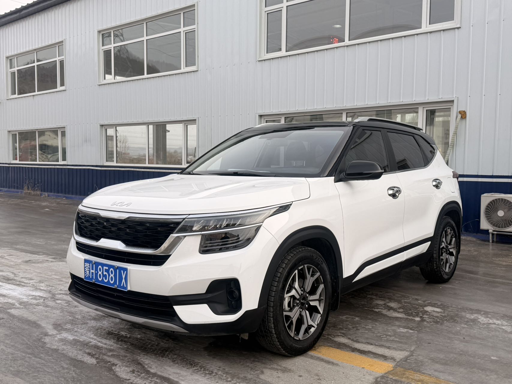 Kia KX3 2021 года