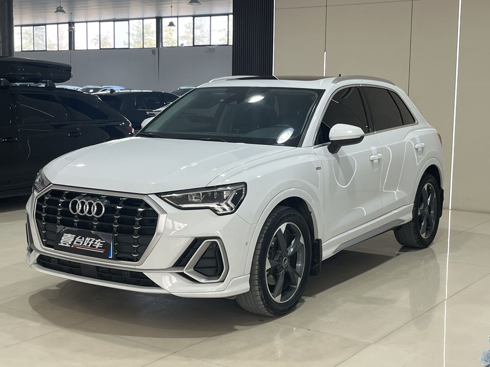 Audi Q3 2022 35 TFSI Стильная динамичная версия
