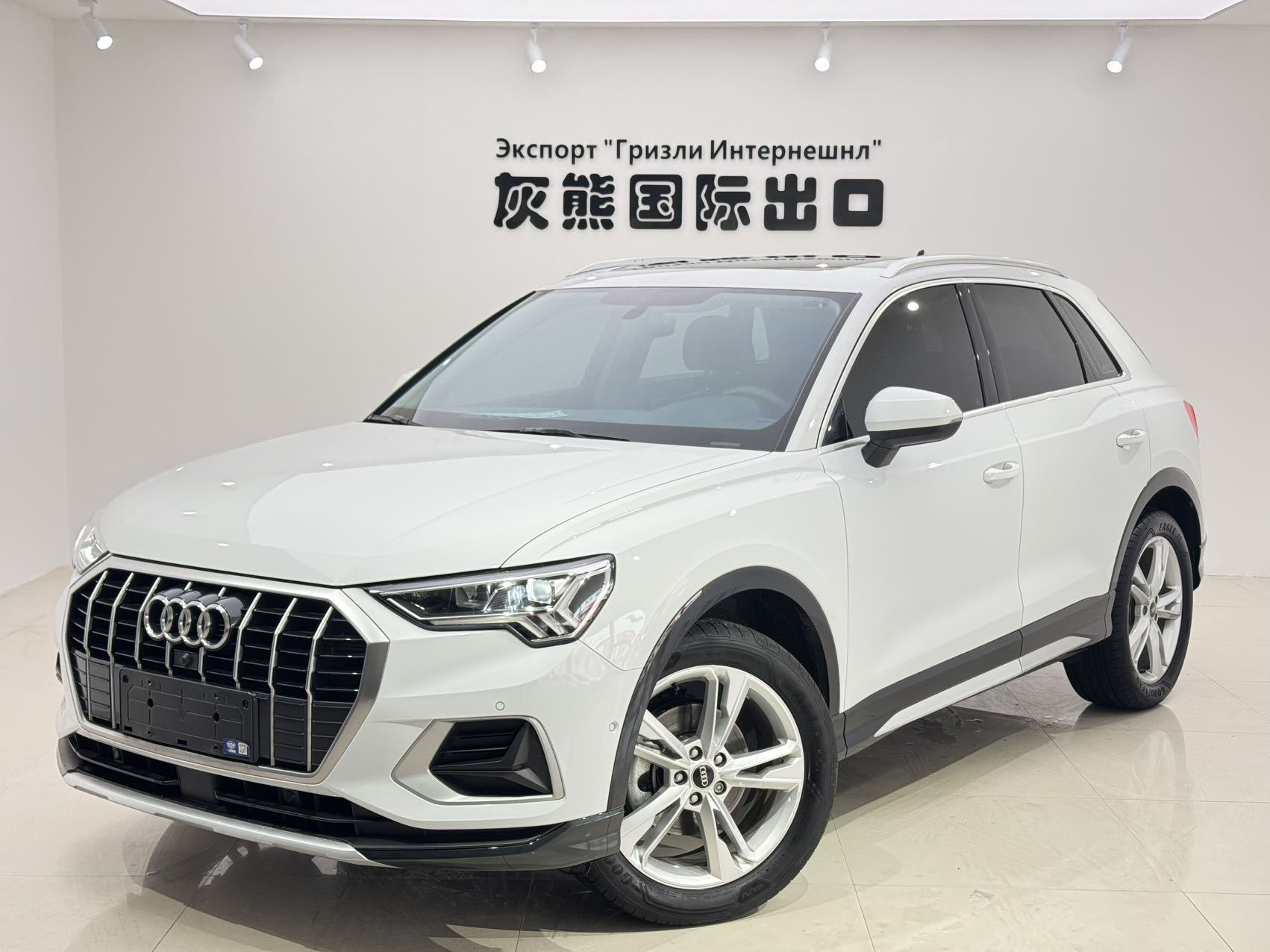 Audi Q3 35TFSI стильный элегантный 2022 года