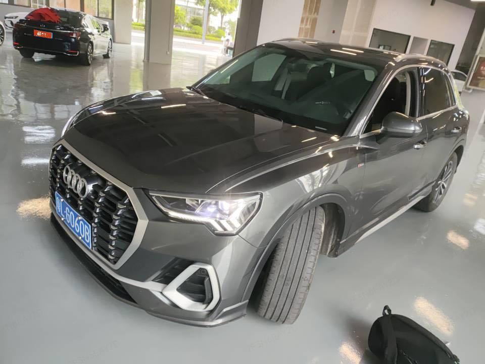 Ауди Q3 2022 модельного года 35 TFSI Прогресс Динамик
