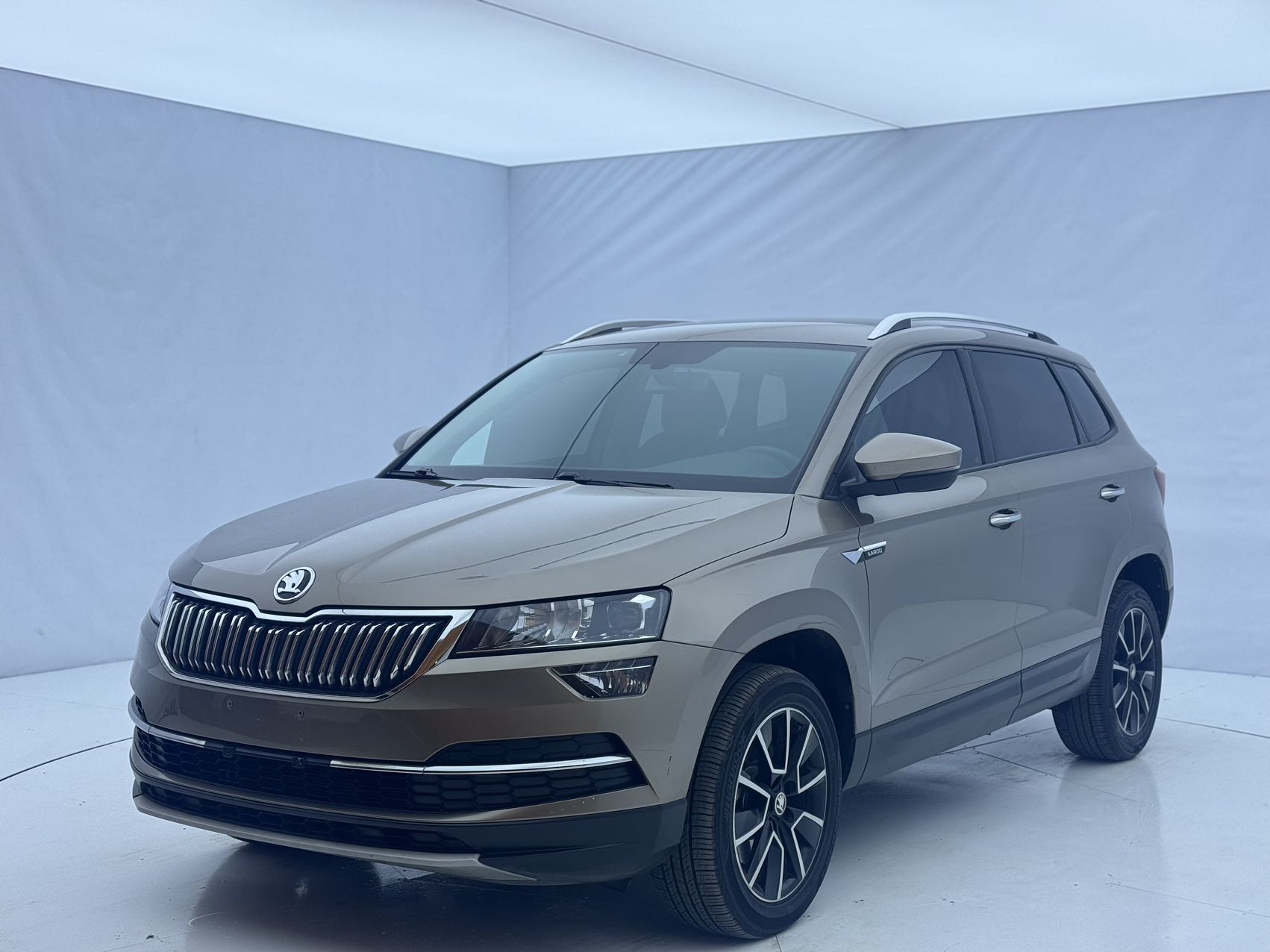 SKODA Karoq 2021 года, TSI280, версия Tech