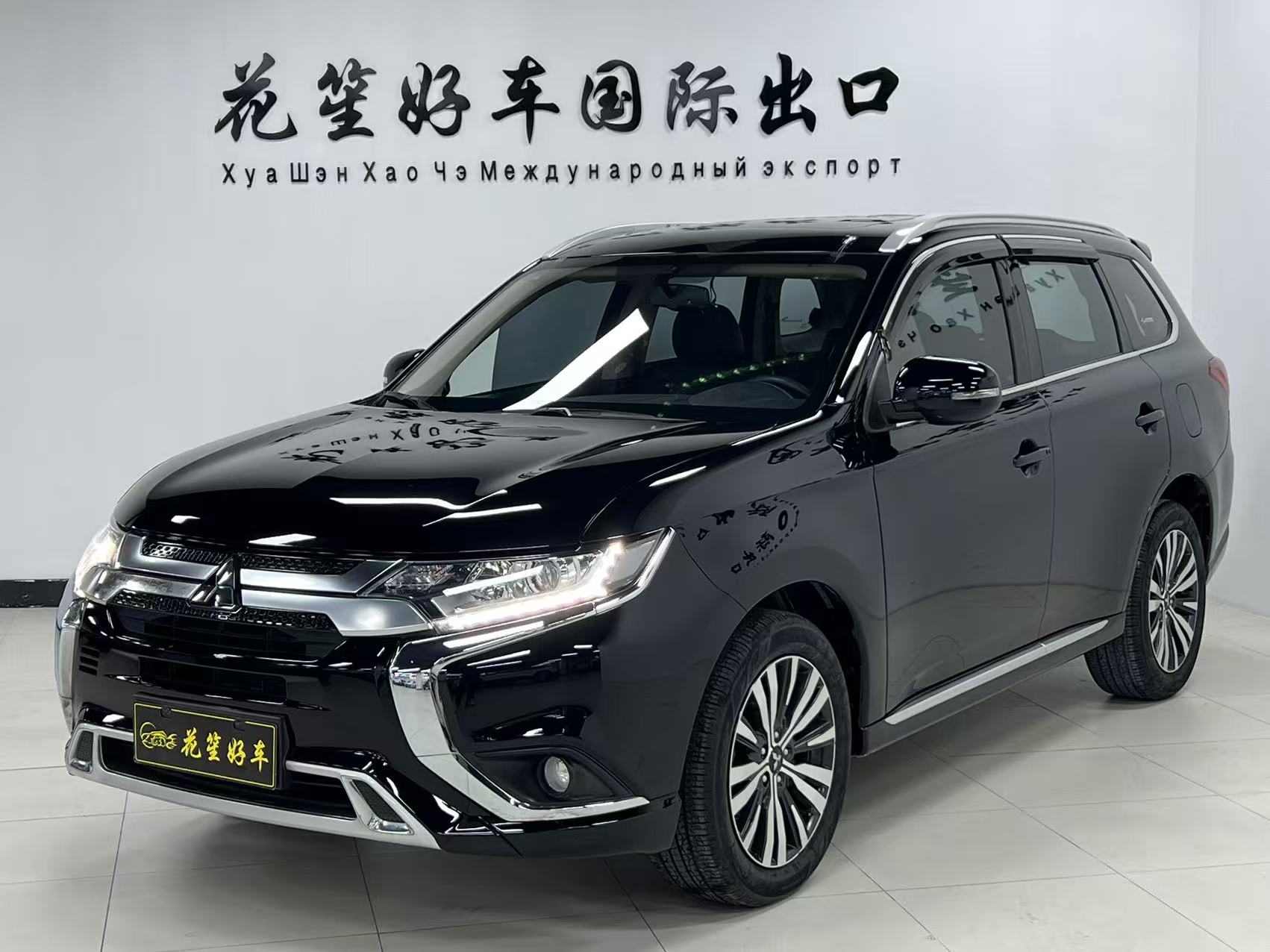 Mitsubishi Outlander 2021 модель 2.0L, передний привод, версия Enjoy, 5 мест