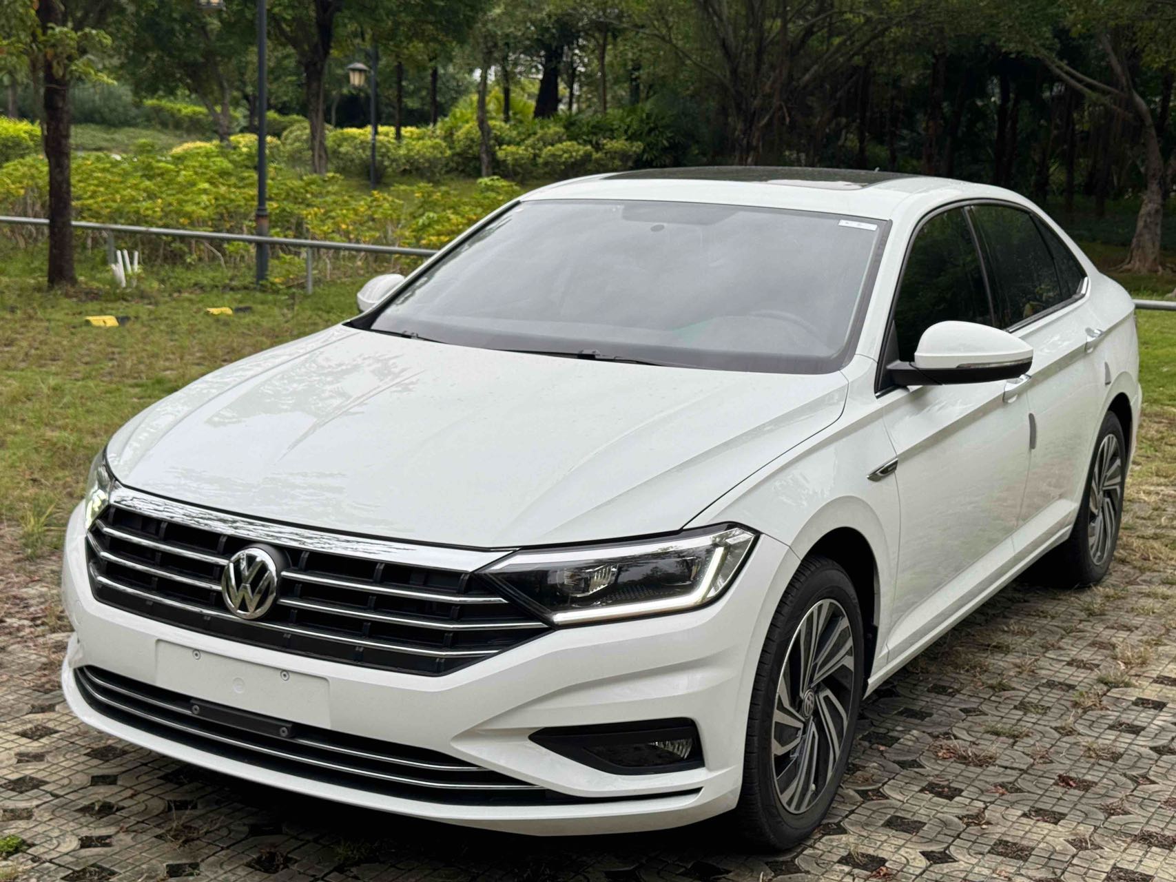 Volkswagen Sagitar 2021 версия 280TSI DSG Превосходная