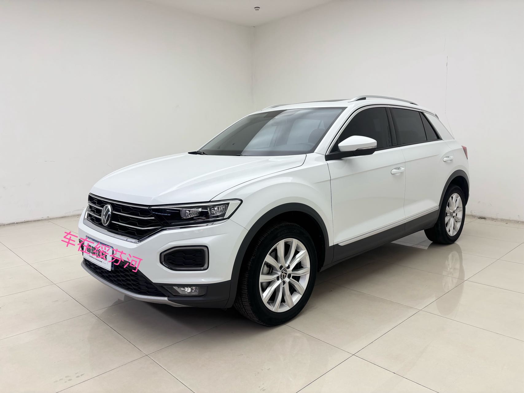Фольксваген T-ROC 280TSI DSG 2WD Elite PLUS 2022