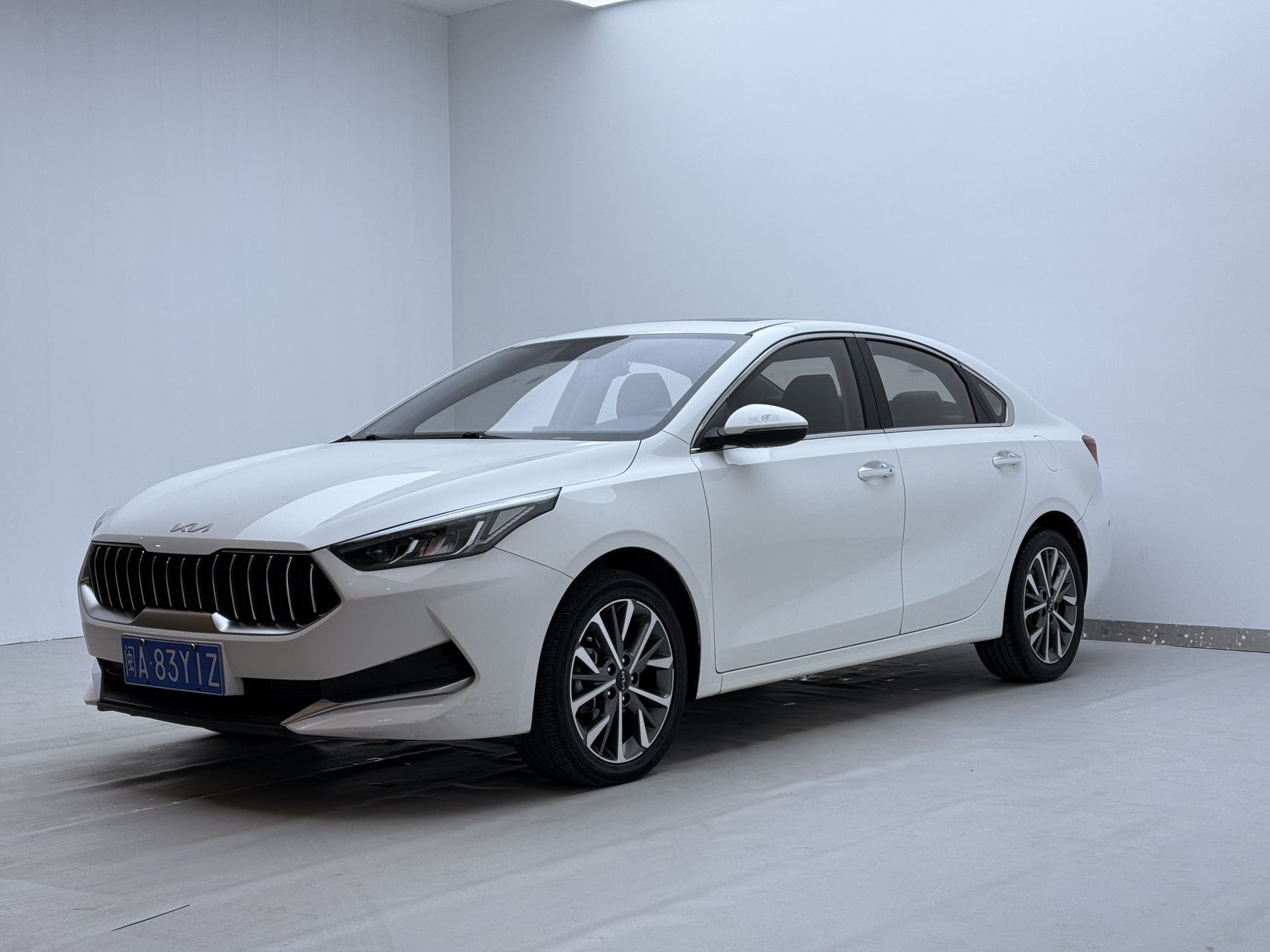 2021 год, 1.5L CVT, стильная версия