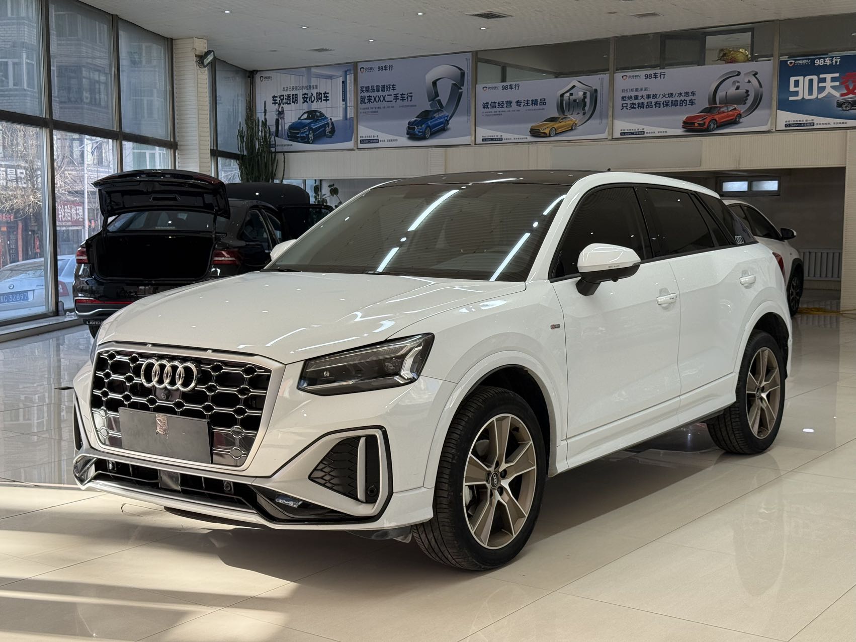 Audi Q2L 2022 35TFSI модификация Fashion Dynamic