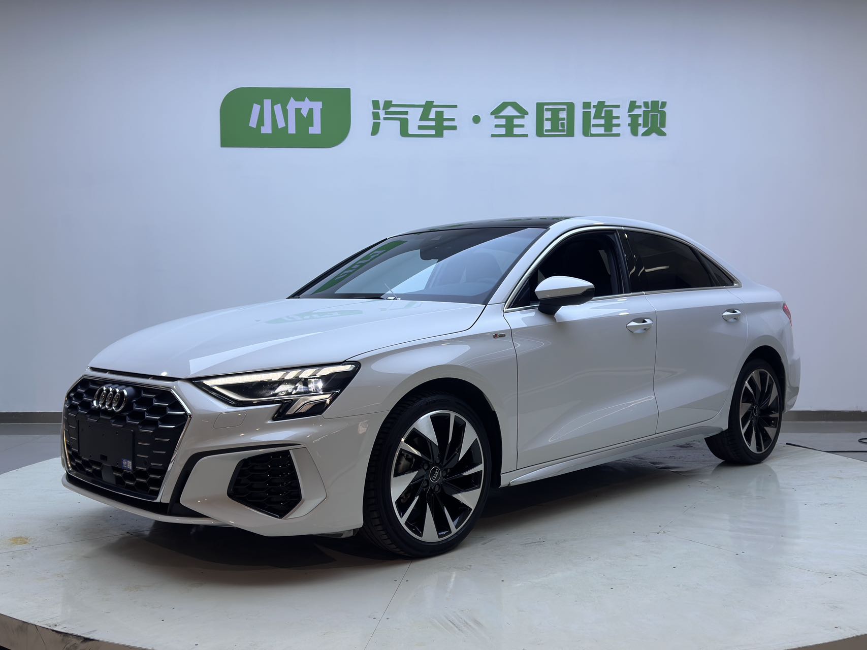 Audi A3 2021 модель A3L Limousine 35 TFSI стильная спортивная версия