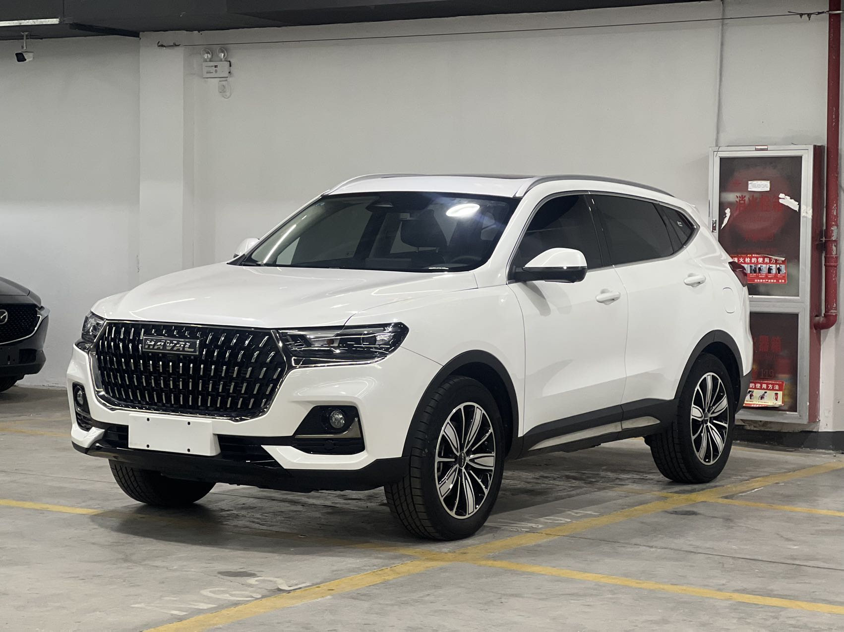 Haval H6 2023, версия Guochao 1.5T автомат, версия Champion