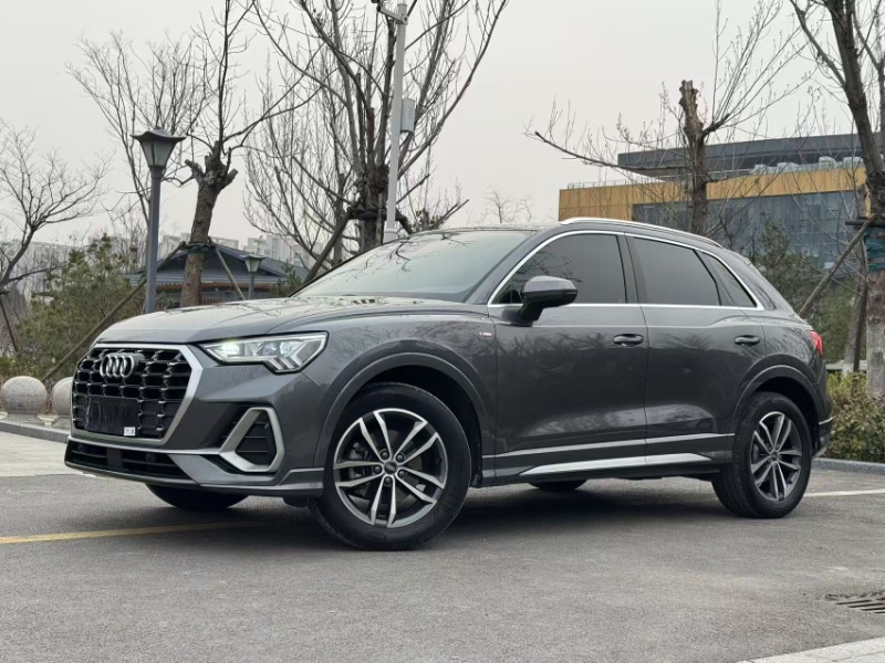 Audi Q3 2021 модель 1.4TFSI 35TFSI Fashion Elegant, автоматическая коробка передач