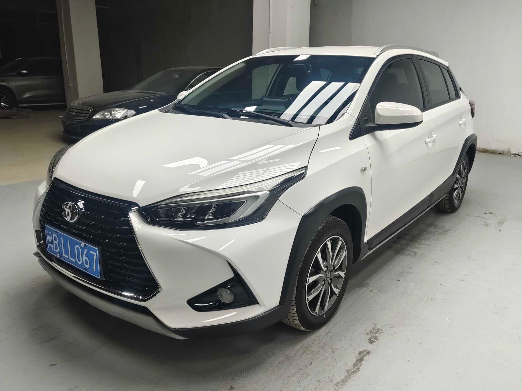Toyota YARiS L Zhixuan 2021 модель ZhixuanX 1.5L CVT люксовая версия
