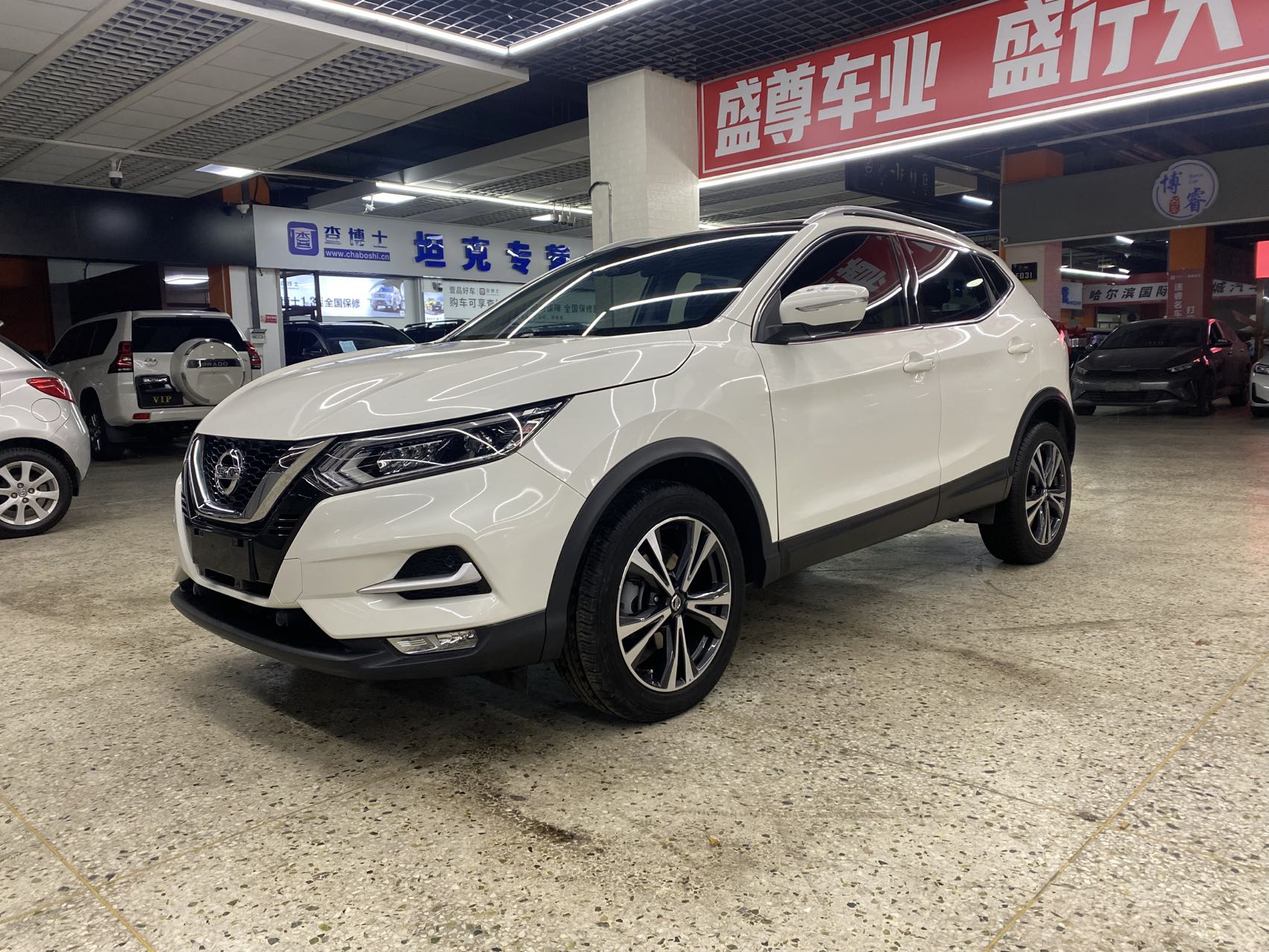 Nissan Qashqai 2.0L CVT XV Prem люкс