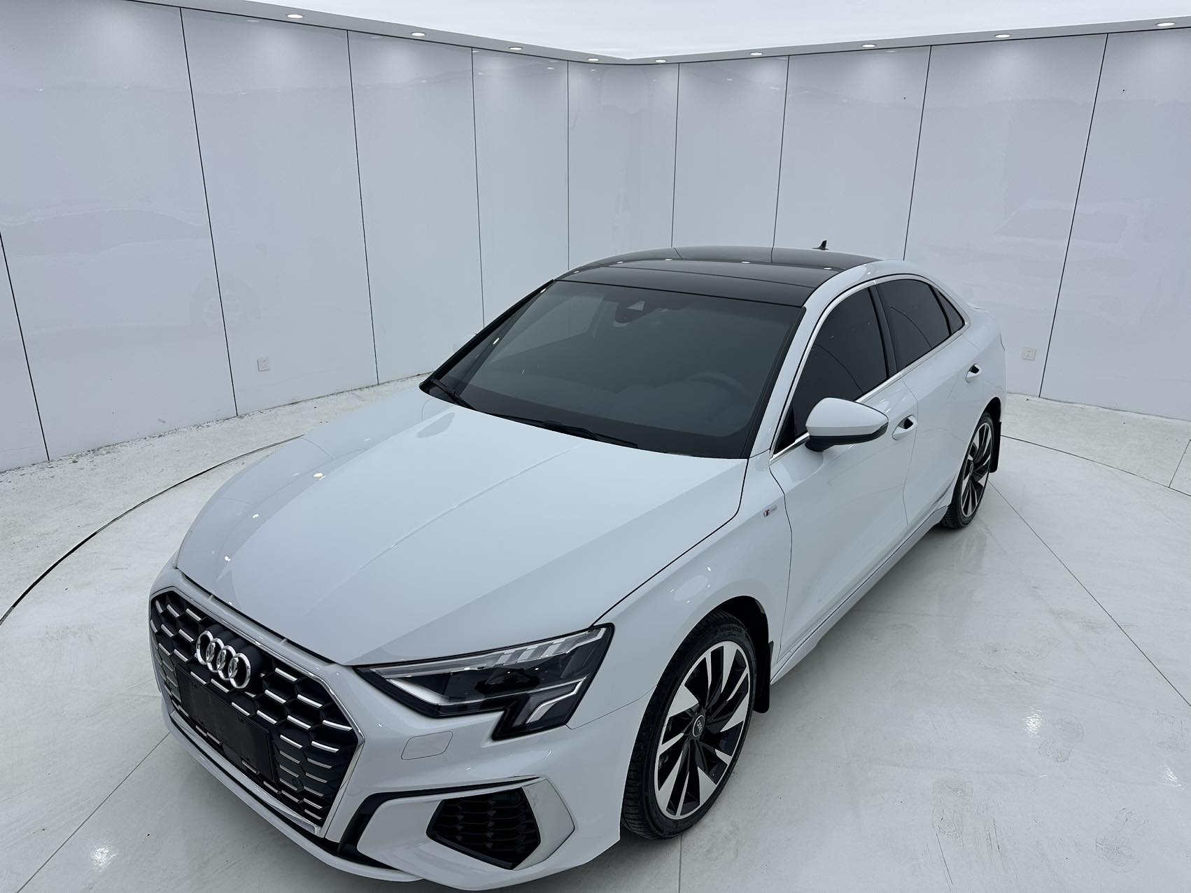 Audi A3 2022 года, A3L Limousine, 35 TFSI, комплектация S line Style