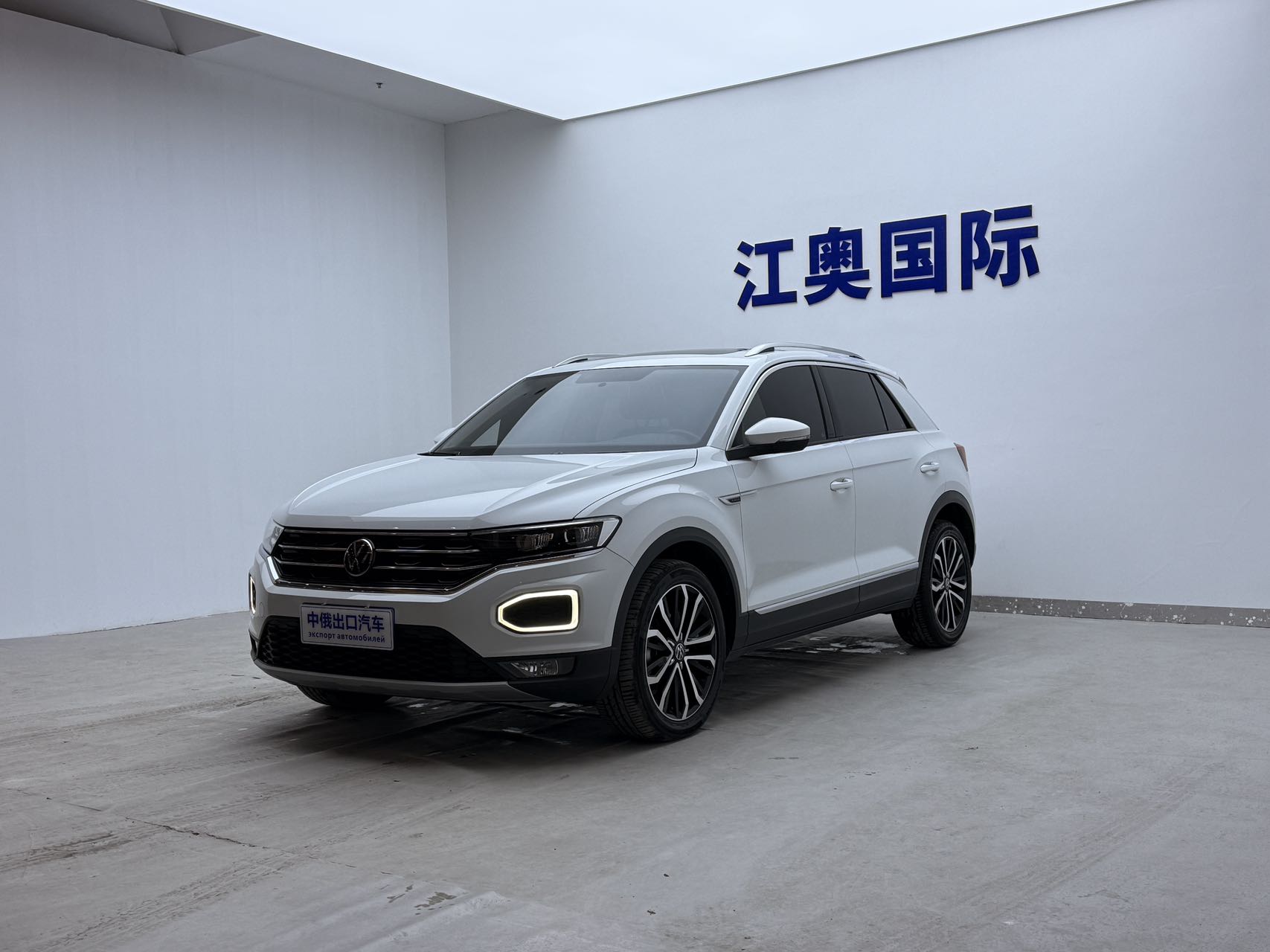  Volkswagen T-Roc 2021 г., 280 TSI, DSG, передний привод, Comfort, 30-летний юбилейный выпуск