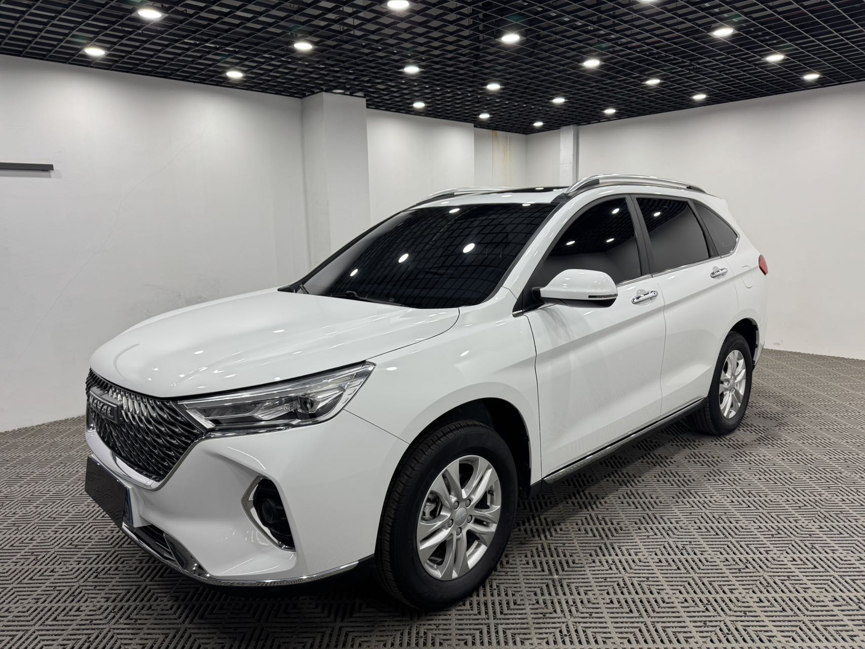 Haval M6 2021 модель PLUS 1.5T DCT роскошная интелл1ектуальная версия