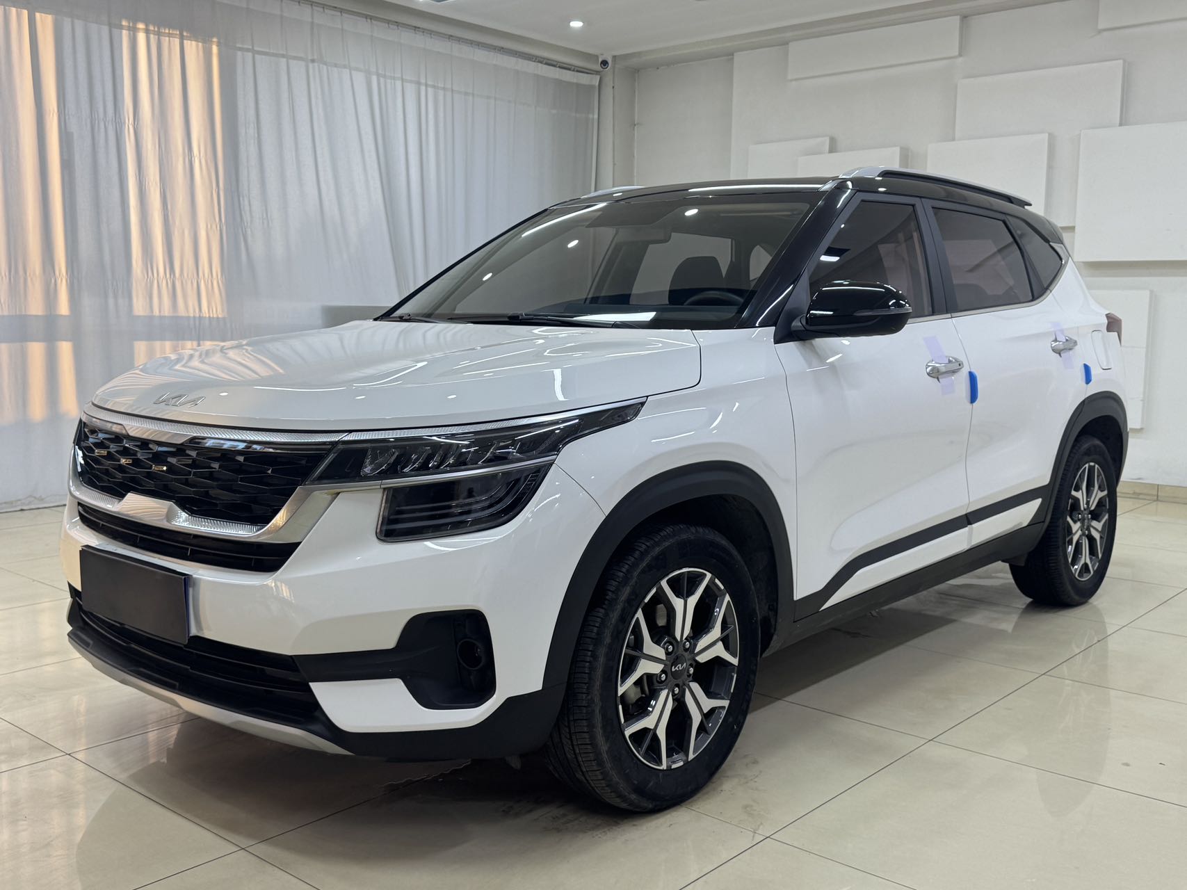 Kia KX3 2021 года, 1.5L, CVT, модификация Trend
