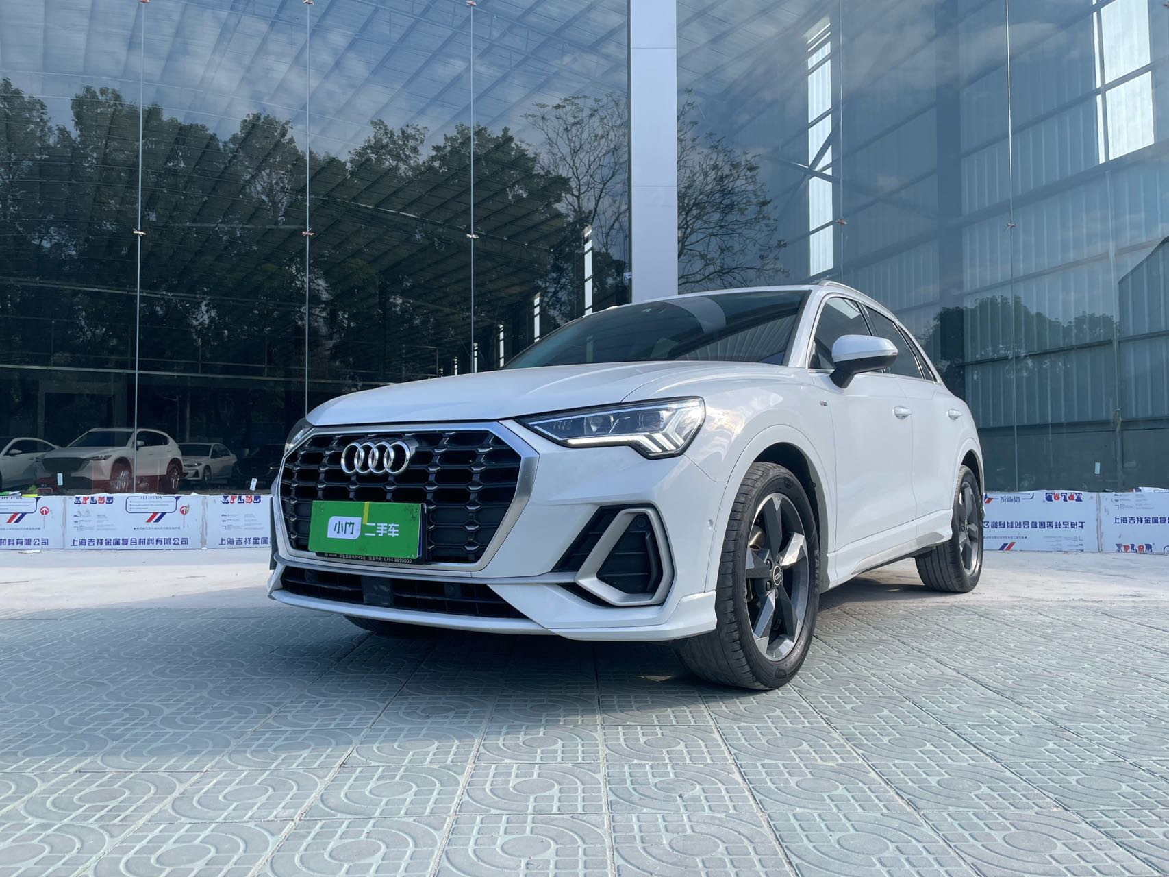 Audi Q3 2022 года 35 TFSI модификация Stylish Sport