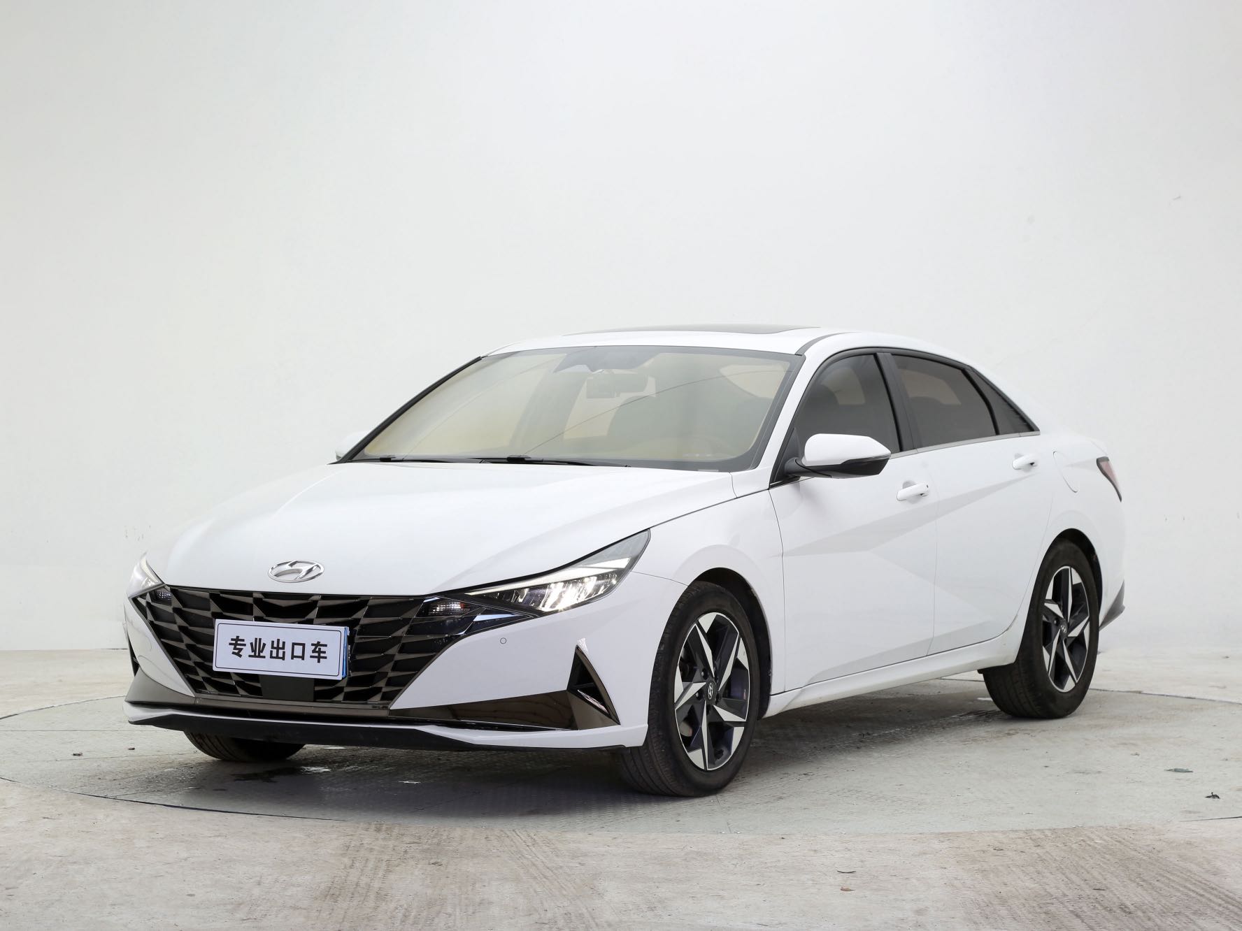 Hyundai Elantra 2021 года, 1.5L, CVT, версия LUX Prestige