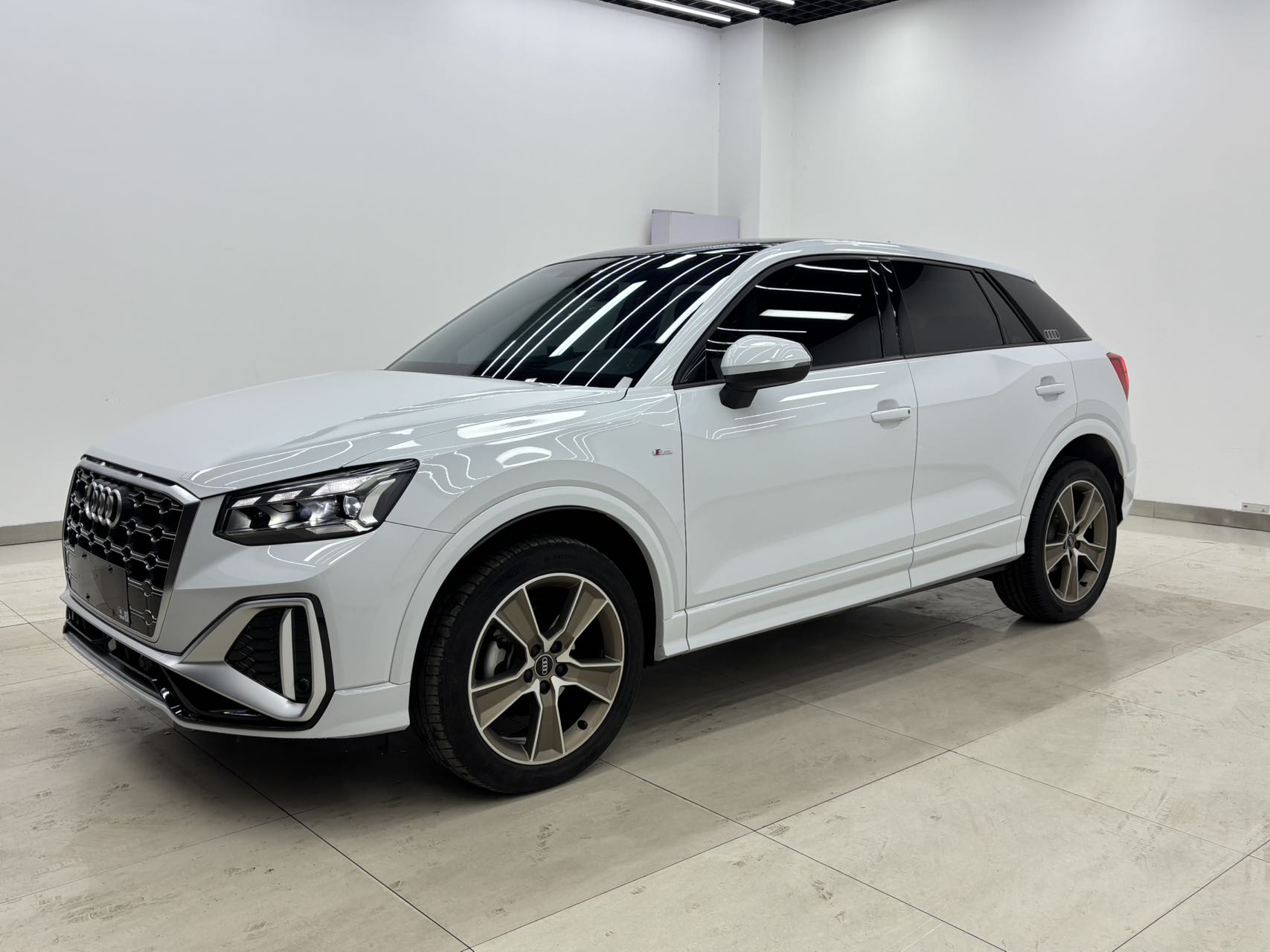 2022 Audi Q2L 35TFSI модная динамическая модель