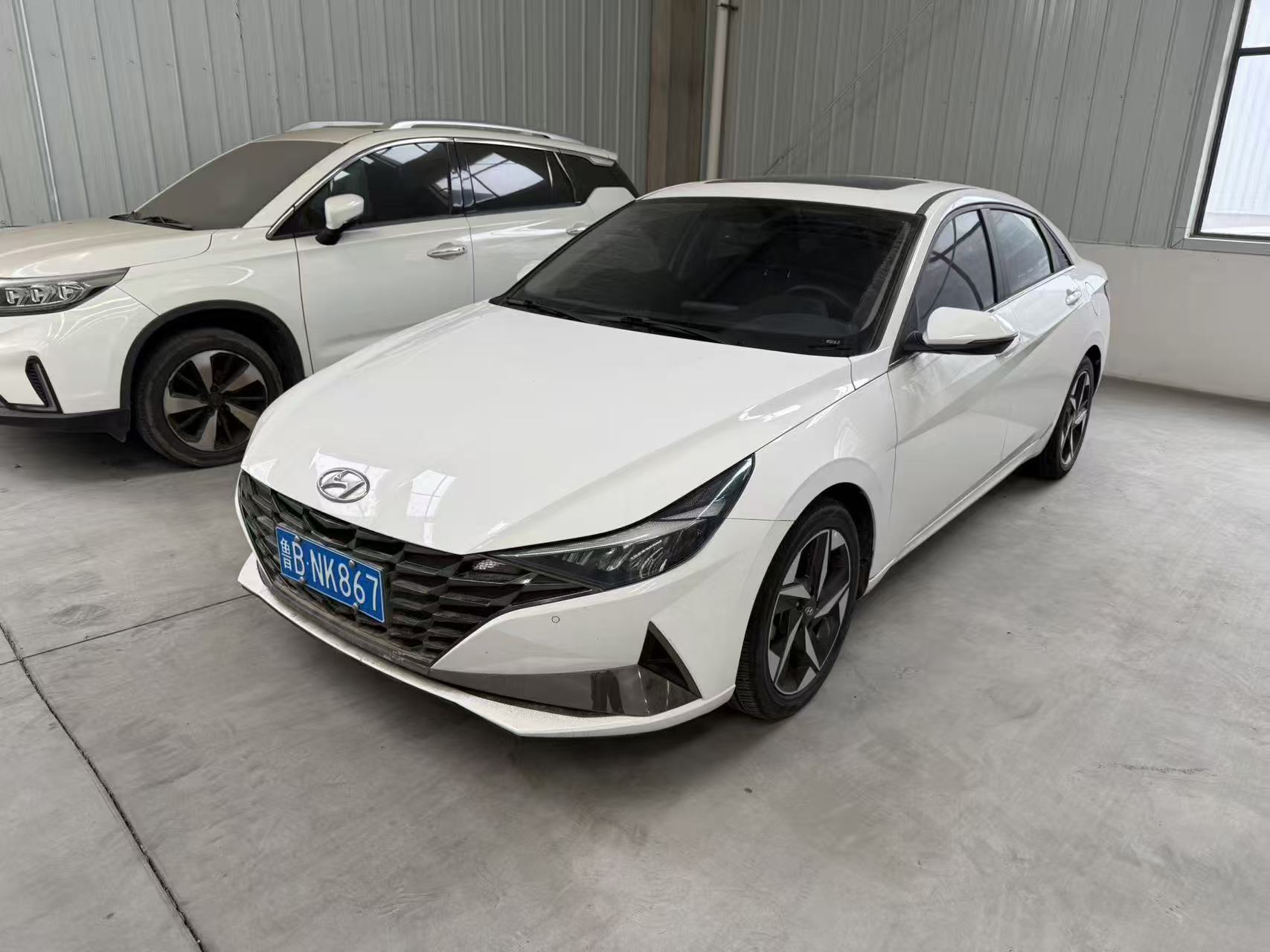 Hyundai Elantra 2022 модельного года 1.5L CVT GLX Elite