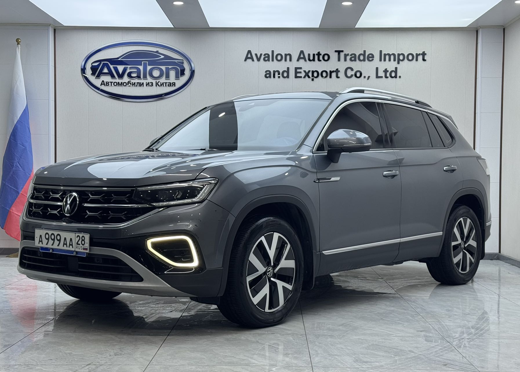Volkswagen Tayron 2023 года, 280TSI, передний привод, версия Luxury Plus Advanced