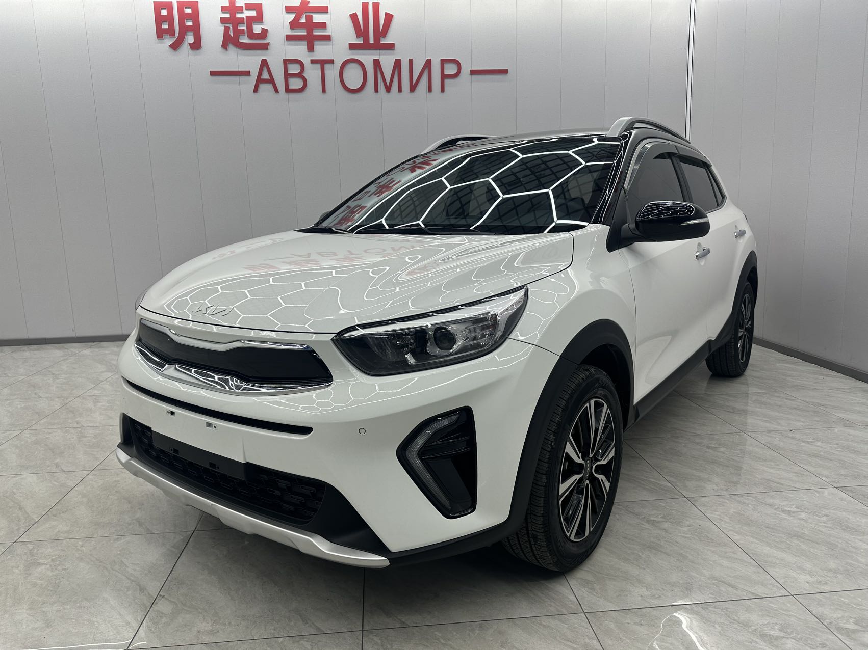 Kia KX Cross 2021 года, 1.4L CVT с люком