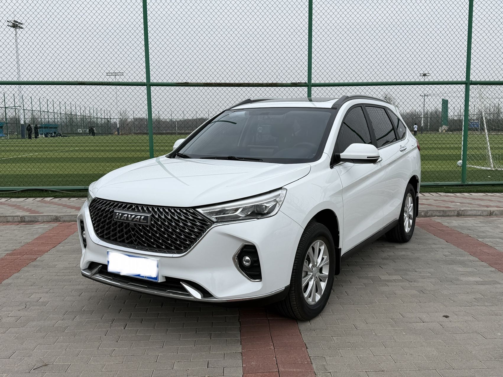 Haval M6 2023 модель PLUS 1.5T DCT Роскошная интеллектуальная версия