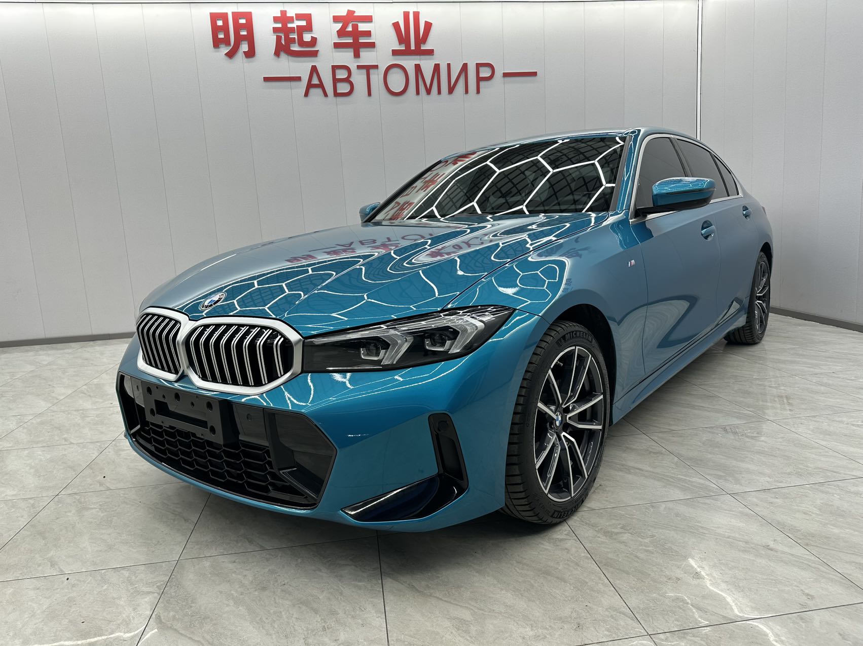 BMW 3 серии 2023 г., 320Li, спортивный пакет M