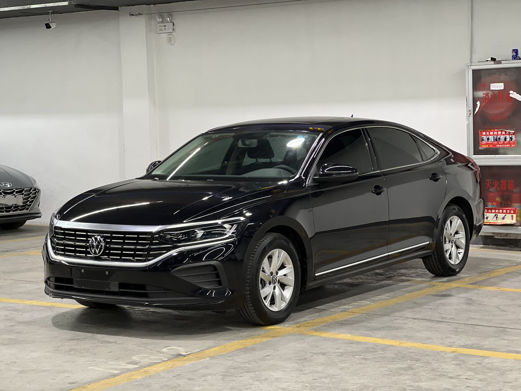 Volkswagen Passat 2023 года, версия 280TSI Business