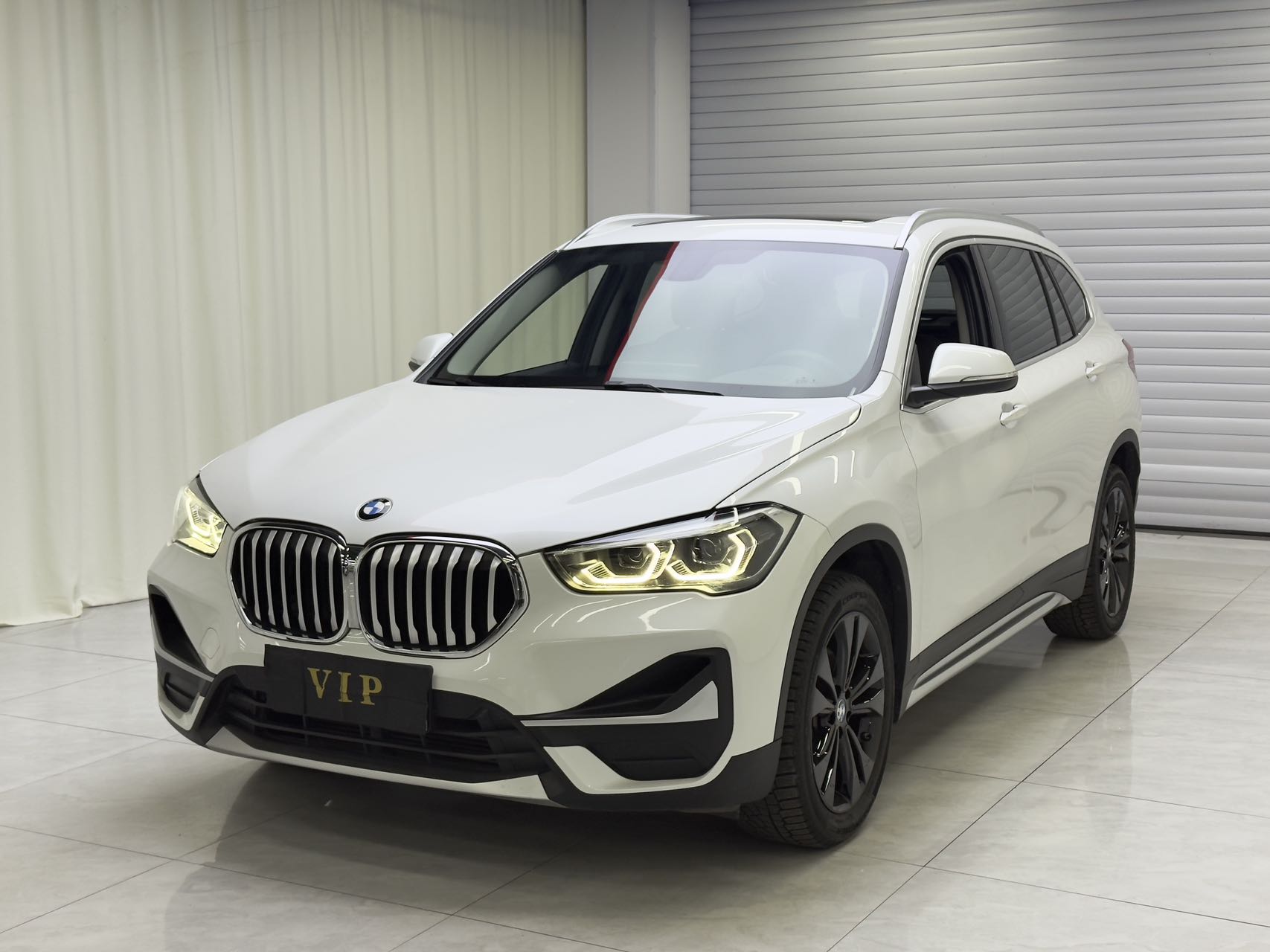 BMW X1 2022 sDrive20i Модный вариант
