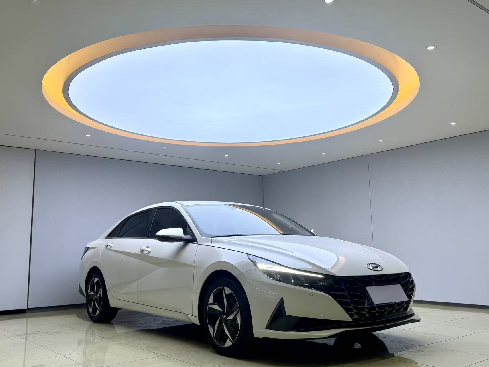 2021 Elant 1.5L CVT LUX Премиум