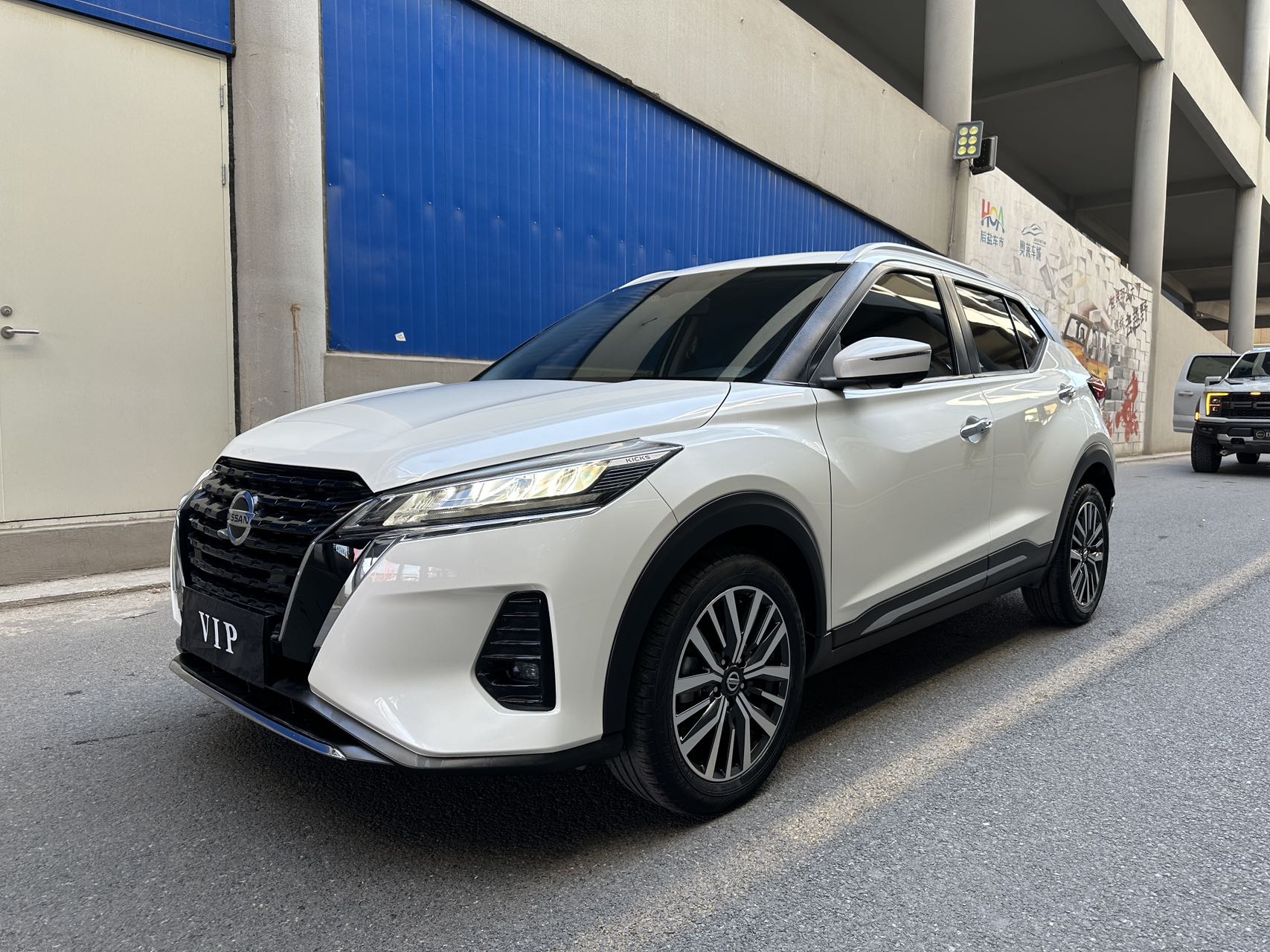 Nissan Juke 2022 года 1.5L CVT XV люксовая версия