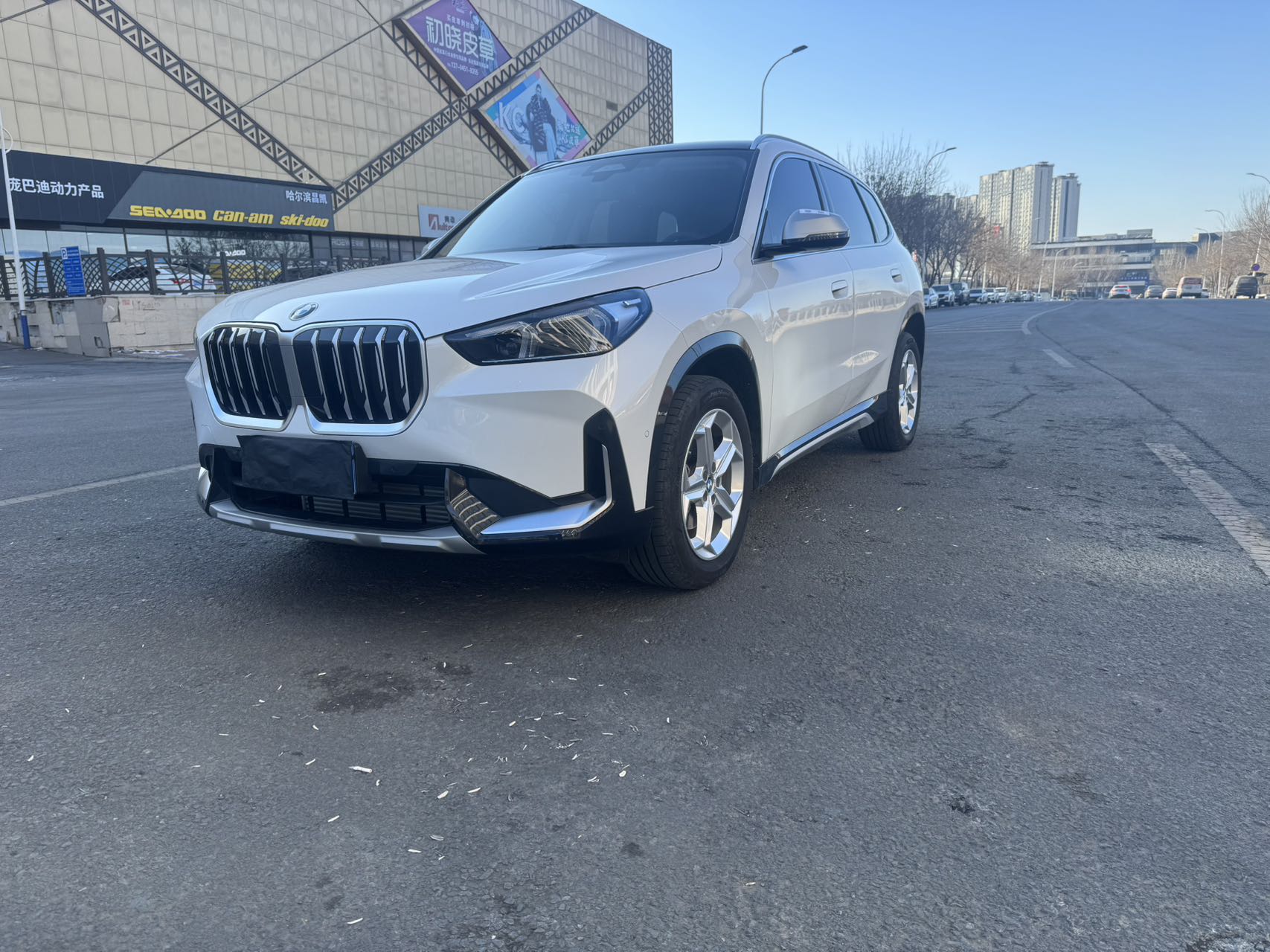 BMW X1 2023 года sDrive20Li X с дизайнерским пакетом