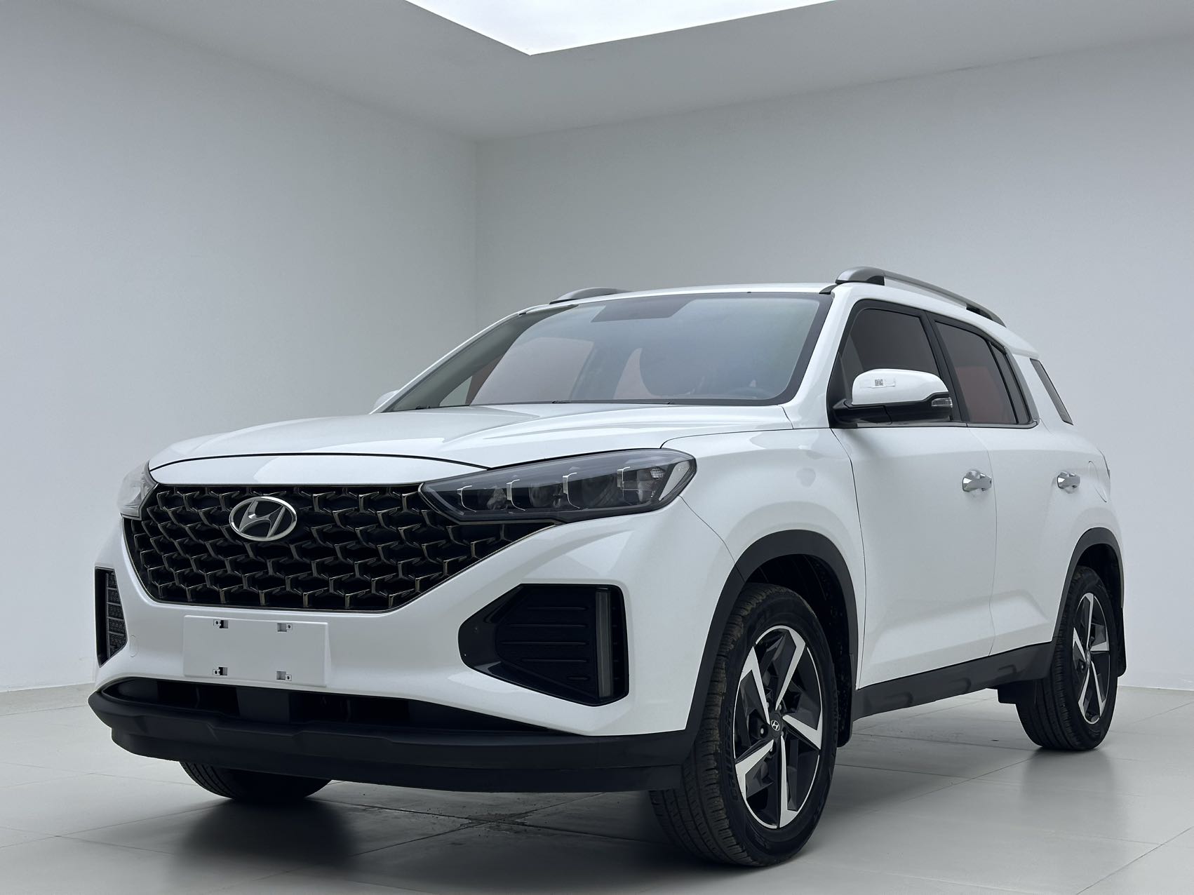 Модель 2021 Beijing Hyundai ix35 240TGDi DCT передний привод GLS Leading Edition, стандарт Euro VI