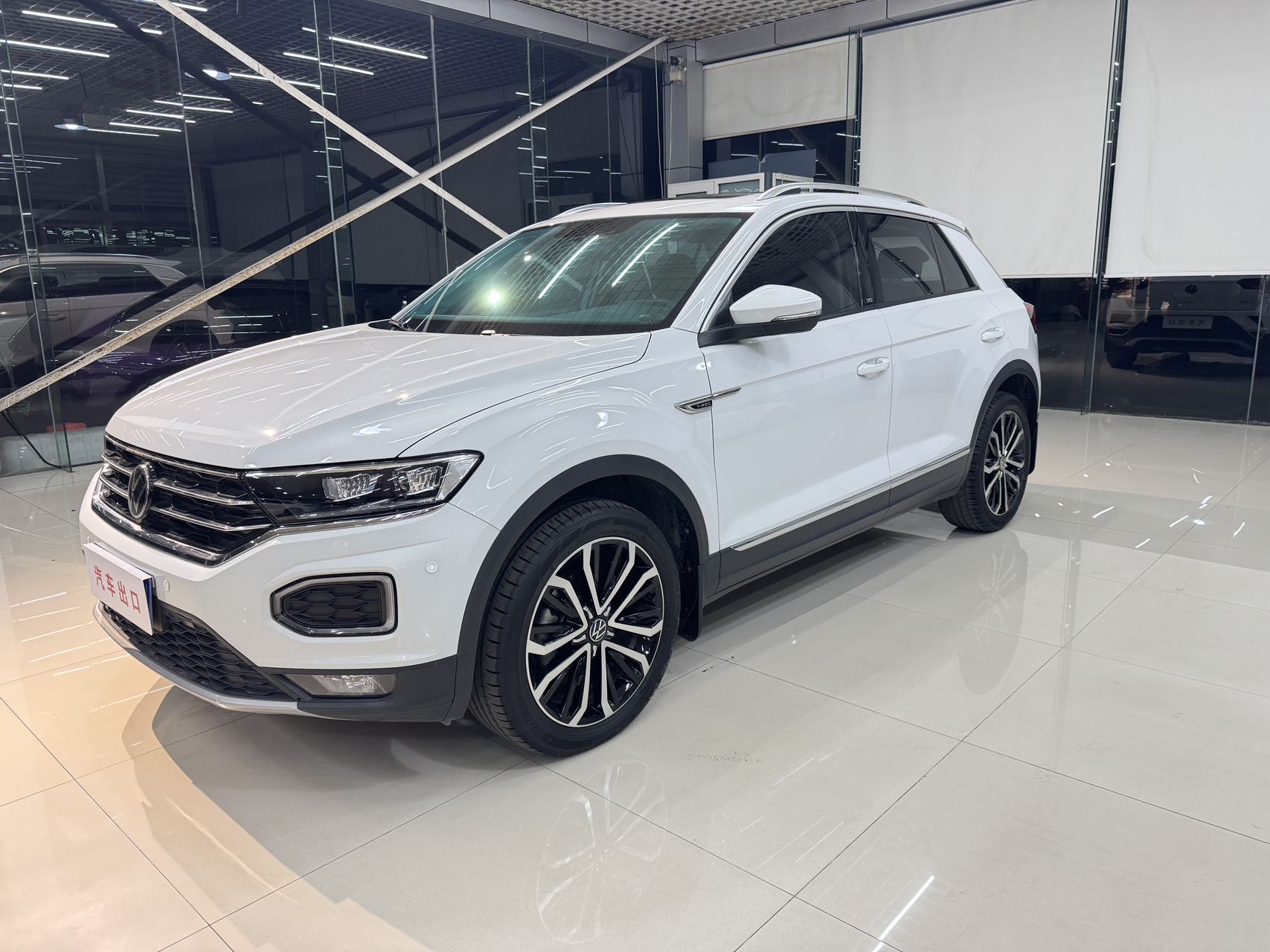 T-ROC Танге 2022 модель 280TSI DSG передний привод Комфорт Смарт-связь 30-летнее юбилейное издание