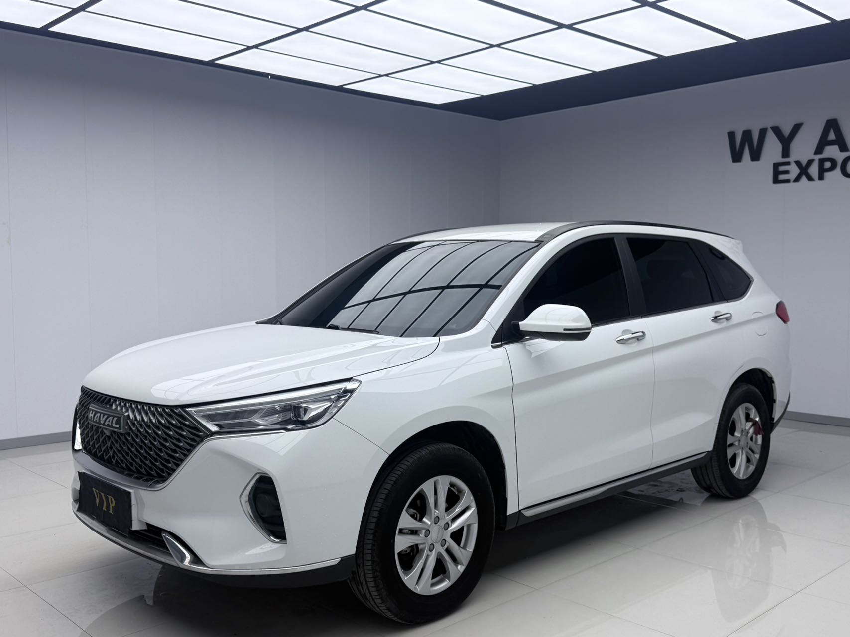 Хавал M6 (Великая Стена Моторс, компактный кроссовер 5 дверей