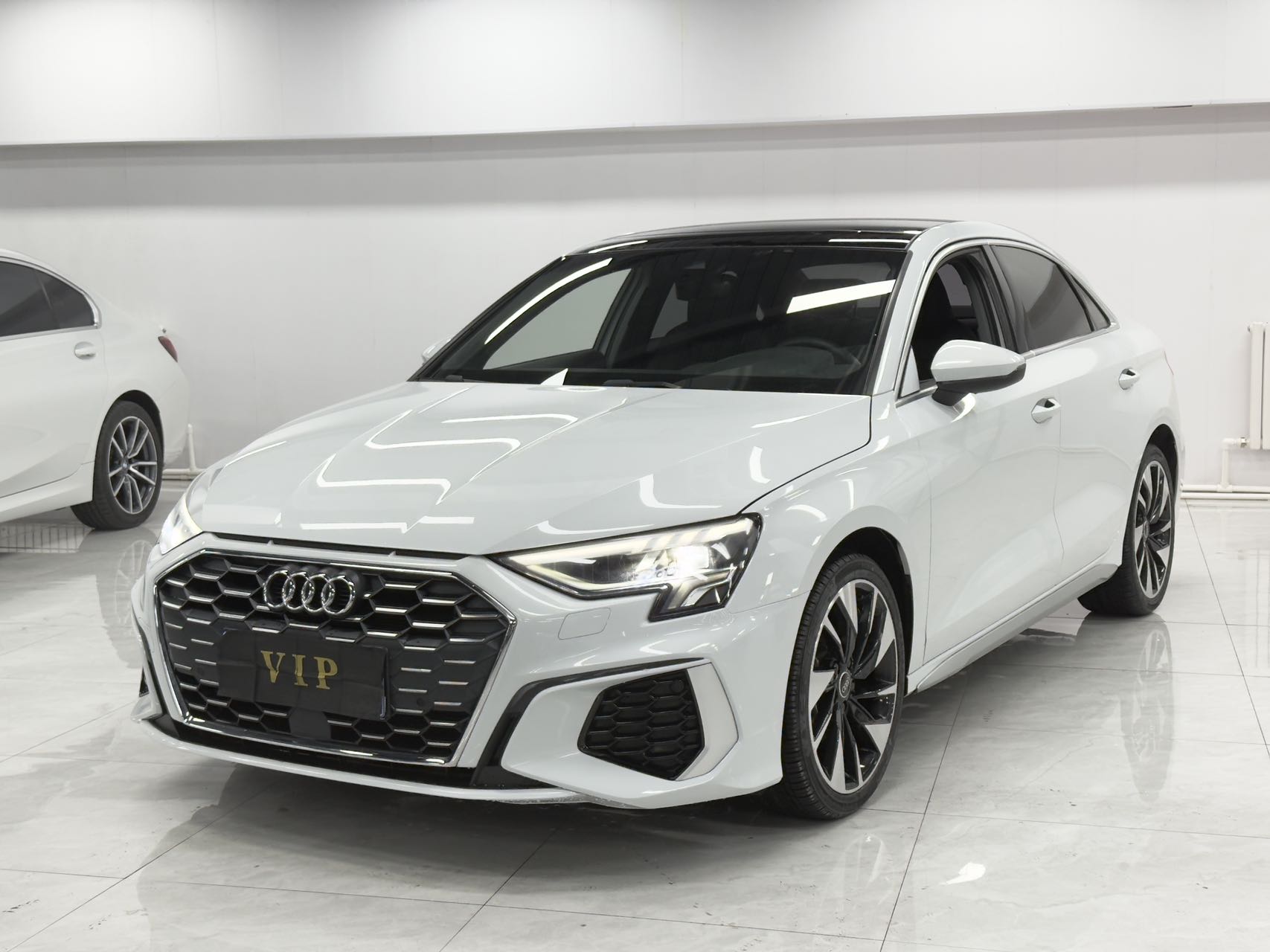 Audi A3L 2022 года, Limousine 35 TFSI, стиль Sport Fashion