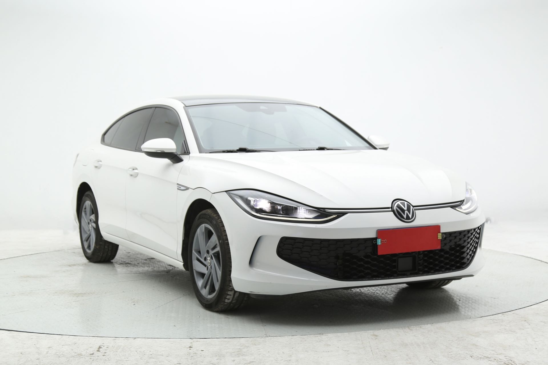 Lingdu 2022 Lingdu L280TSI DSG ослепительная версия