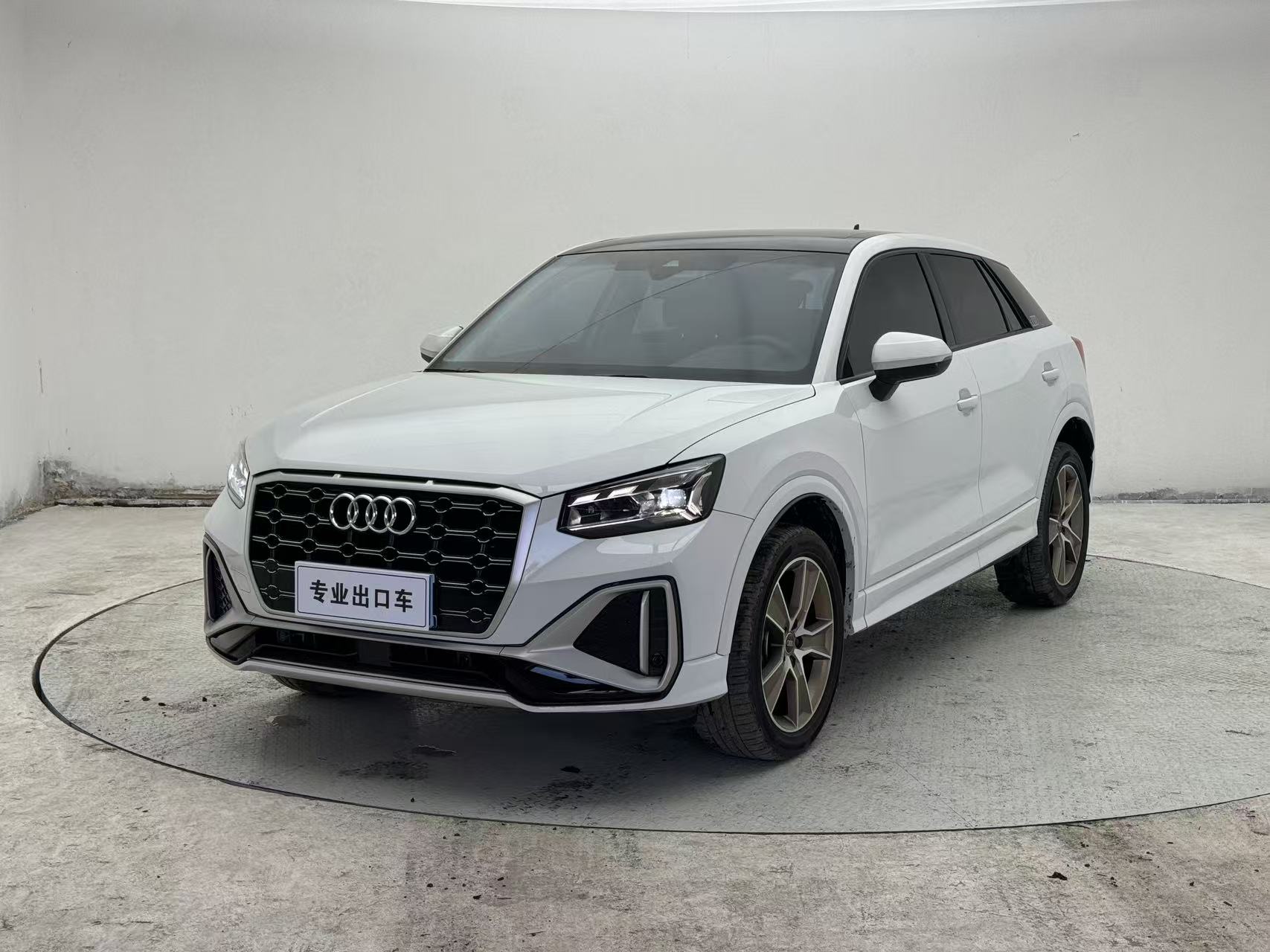 Audi Q2L 2022 35TFSI стильная спортивная версия